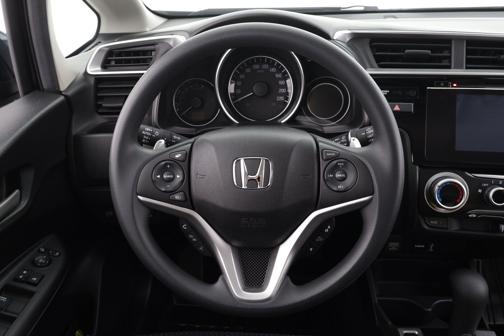 Honda Jazz 2020 1,3 Comfort CVT * Suomi-auto / Vakkari / Kaistavahti / Ilmastointi / Lohkolämmitin * - Kahdet renkaat aluvanteilla / Merkkihuollettu - HULLU BLACKWEEK KORKOTARJOUS 2,49%