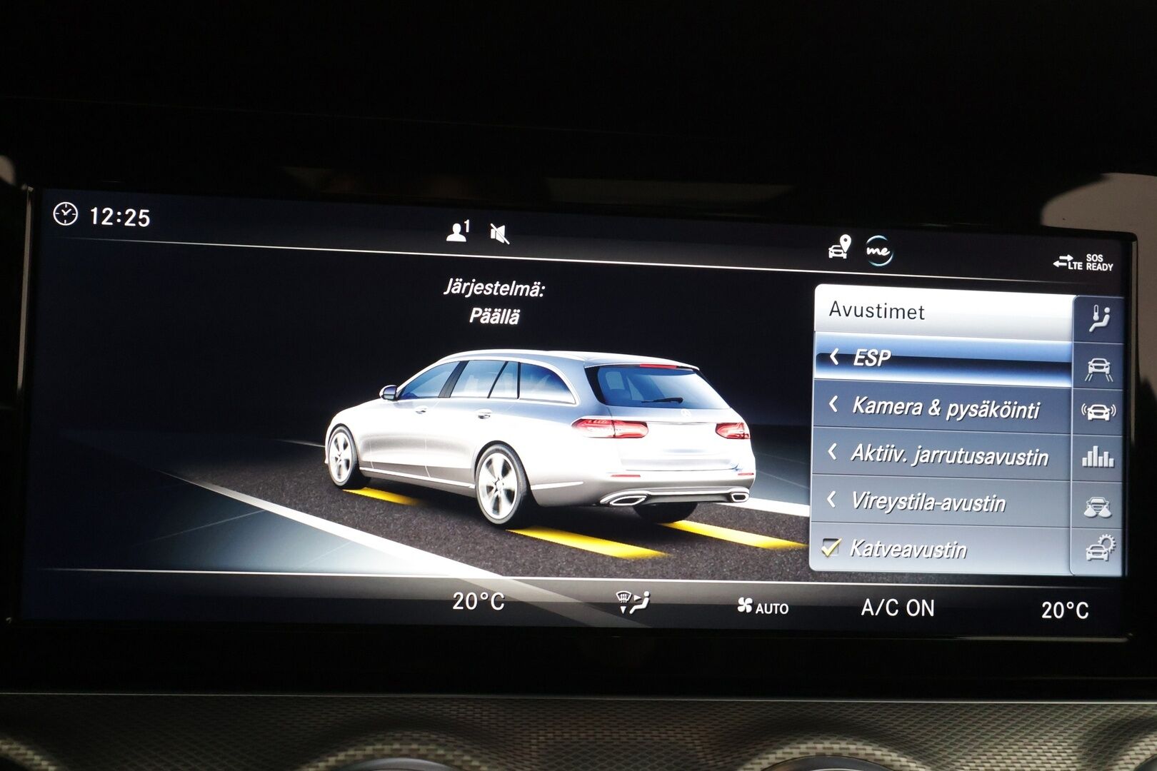 Mercedes-Benz E 2018 220 d 4Matic T A Business AMG - Burmester | Panorama | Webasto | Koukku | ACC | Multibeam | 360 | Sportpenkit | Kahdet renkaat aluvanteilla