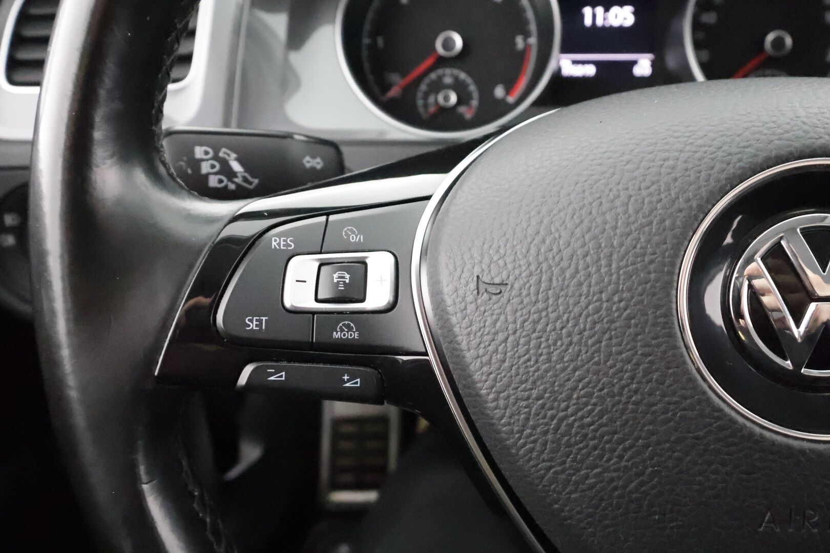 Volkswagen Golf 2015 Variant Alltrack 2,0 TDI 135 kW (184 hv) 4MOTION DSG * ACC / Xenon / Koukku / Lohko / P.kamera * - 1.Om Suomi-auto / Kahdet Renkaat