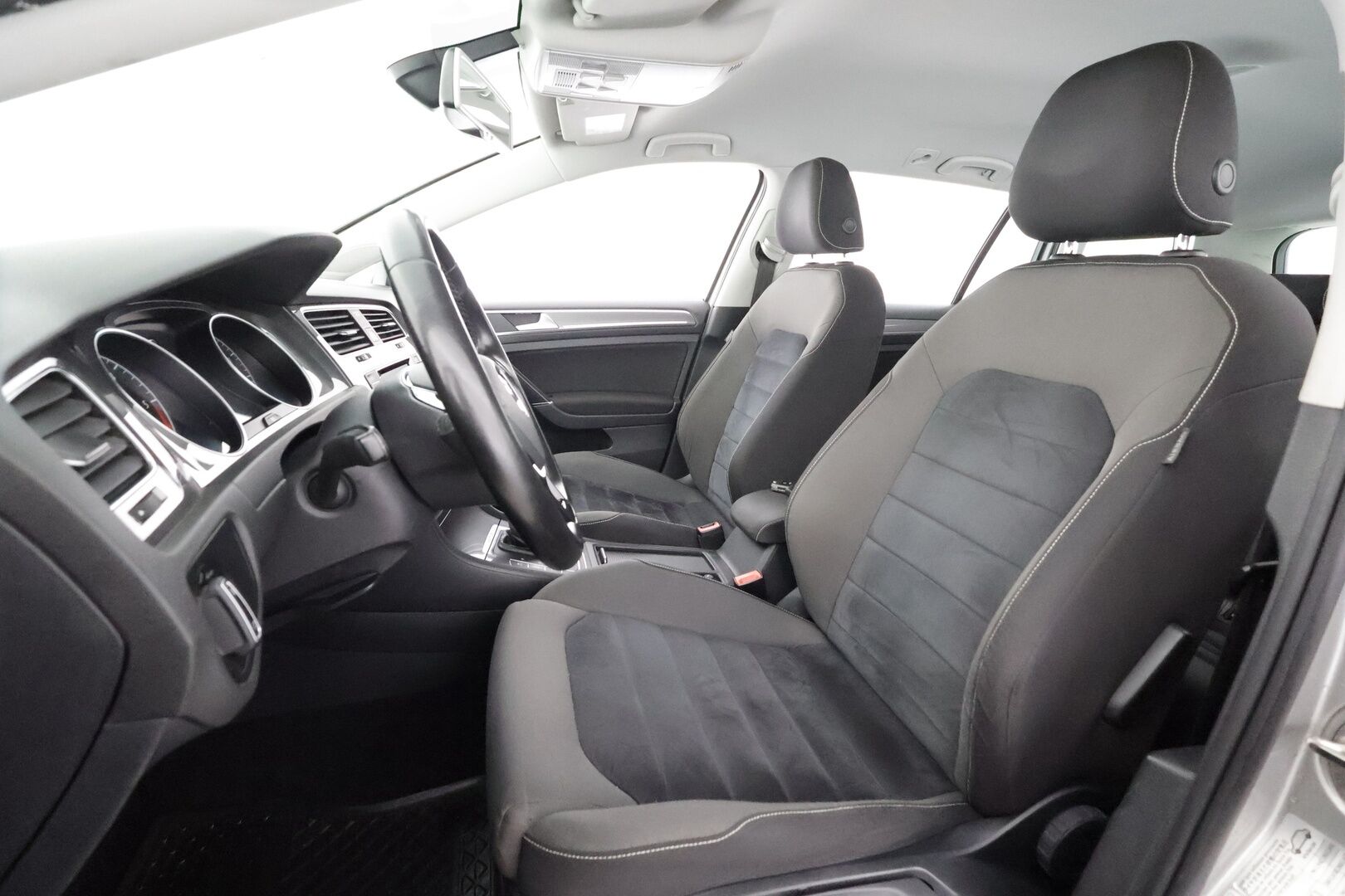 Volkswagen Golf 2015 Variant Alltrack 2,0 TDI 135 kW (184 hv) 4MOTION DSG * ACC / Xenon / Koukku / Lohko / P.kamera * - 1.Om Suomi-auto / Ei AdBlue / Kahdet renkaat alumiinivanteilla!