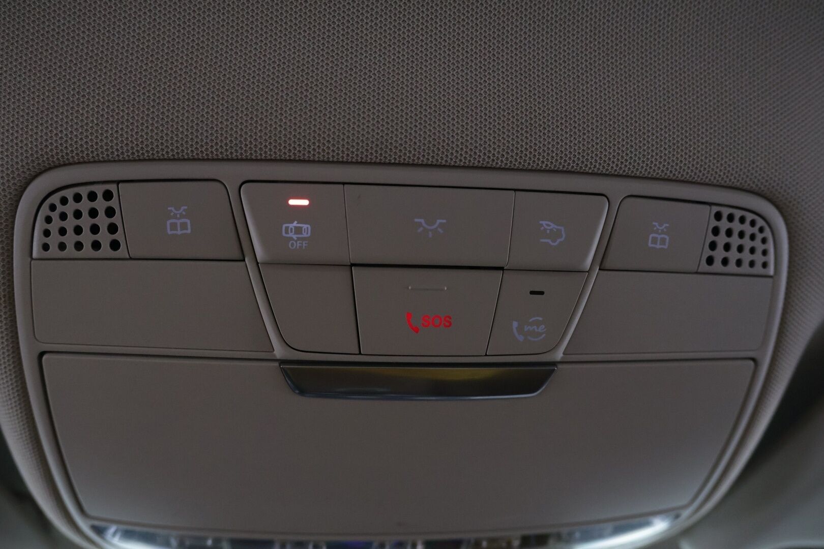Mercedes-Benz E 2019 300 e A Business Avantgarde Edition EQ Power - Suomi-auto / LED High Performance / Widescreen / Navi / BLIS / Apple & Android / Ambient / Puolinahat / Koukku