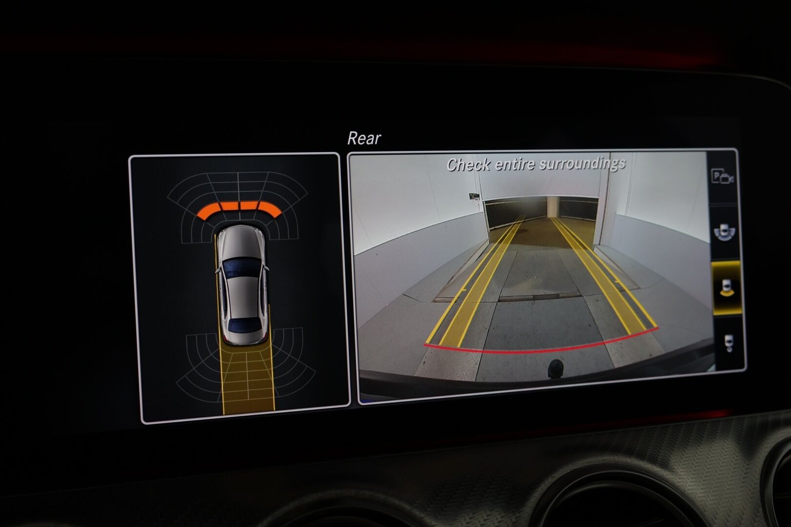 Mercedes-Benz E 2019 300 e A Business Avantgarde Edition EQ Power - Suomi-auto / LED High Performance / Widescreen / Navi / BLIS / Apple & Android / Ambient / Puolinahat / Koukku
