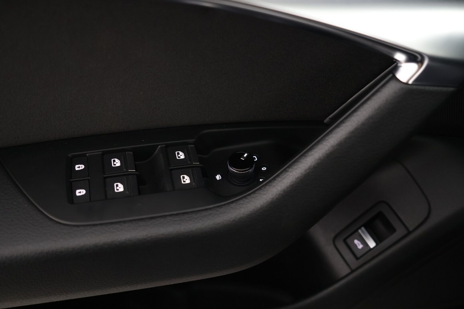 Audi A6 2019 Sedan Business Sport 40 TDI MHEV quattro S tronic * Webasto / Vakkari / Matrix-LED / P.kamera / Sportpenkit / Keyless / Vetokoukku * - Todella näyttävä / Upeat vanteet / Huippusiisti!