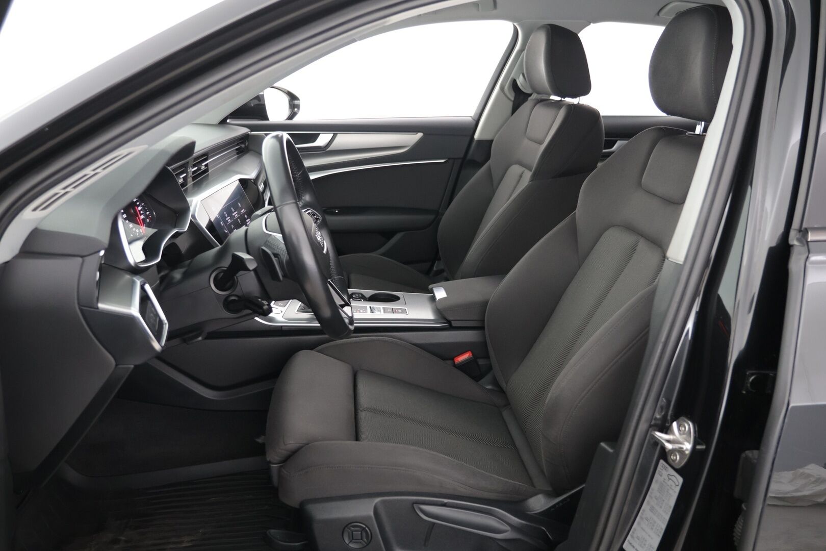 Audi A6 2019 Sedan Business Sport 40 TDI MHEV quattro S tronic * Webasto / Vakkari / Matrix-LED / P.kamera / Sportpenkit / Keyless / Vetokoukku * - Todella näyttävä / Upeat vanteet / Huippusiisti!