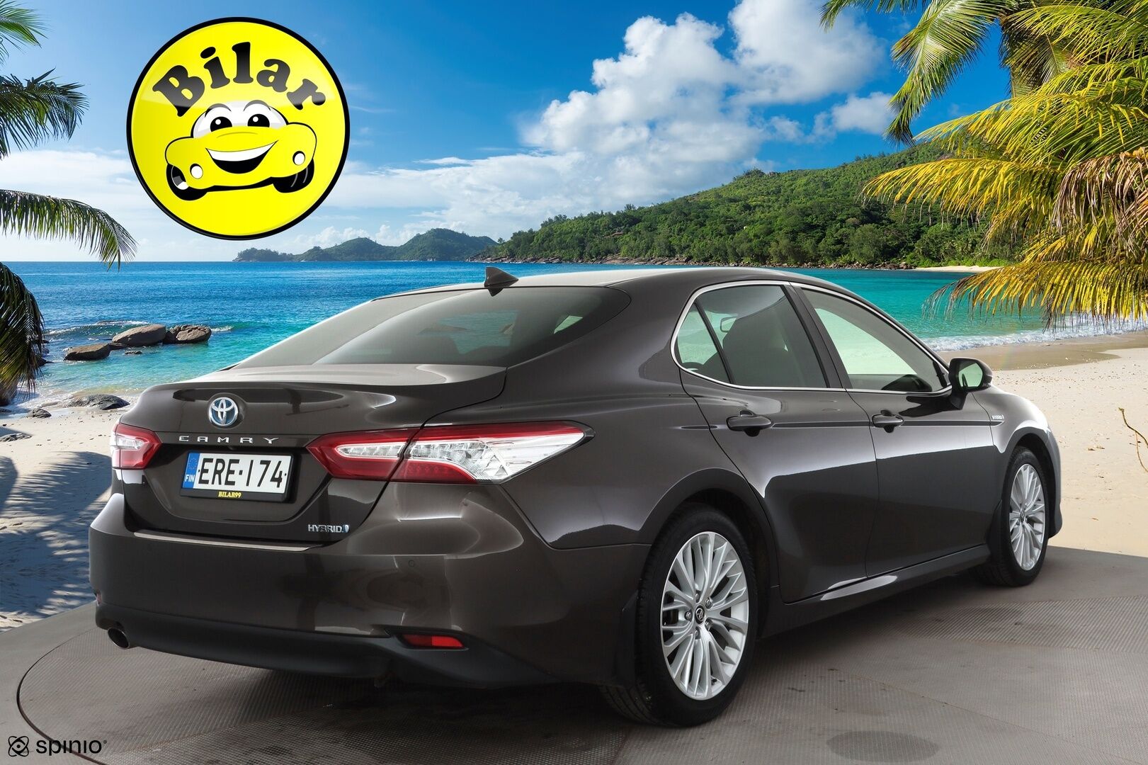 Toyota Camry 2019 2,5 Hybrid Premium Business - | ACC | Polttoainelämmitin | HUD | JBL | Sähkönahat | Navi | Keyless | P.kamera | Ohjausapu | BSM | RSA | Merkkihuollot | 2x renkaat aluin | 