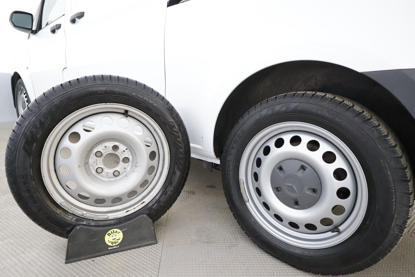 Mercedes-Benz Vito 2019 114CDI 4x4-3,2/34K pitkä A3 A * ALV / Webasto / Vakkari / P.kamera / Koukku / Bluetooth / 2xRenkaat * - 1.Om Suomi-auto / Merkkihuollettu / Lisävalot - HULLUT JOULUT KORKOTARJOUS 2,49% 