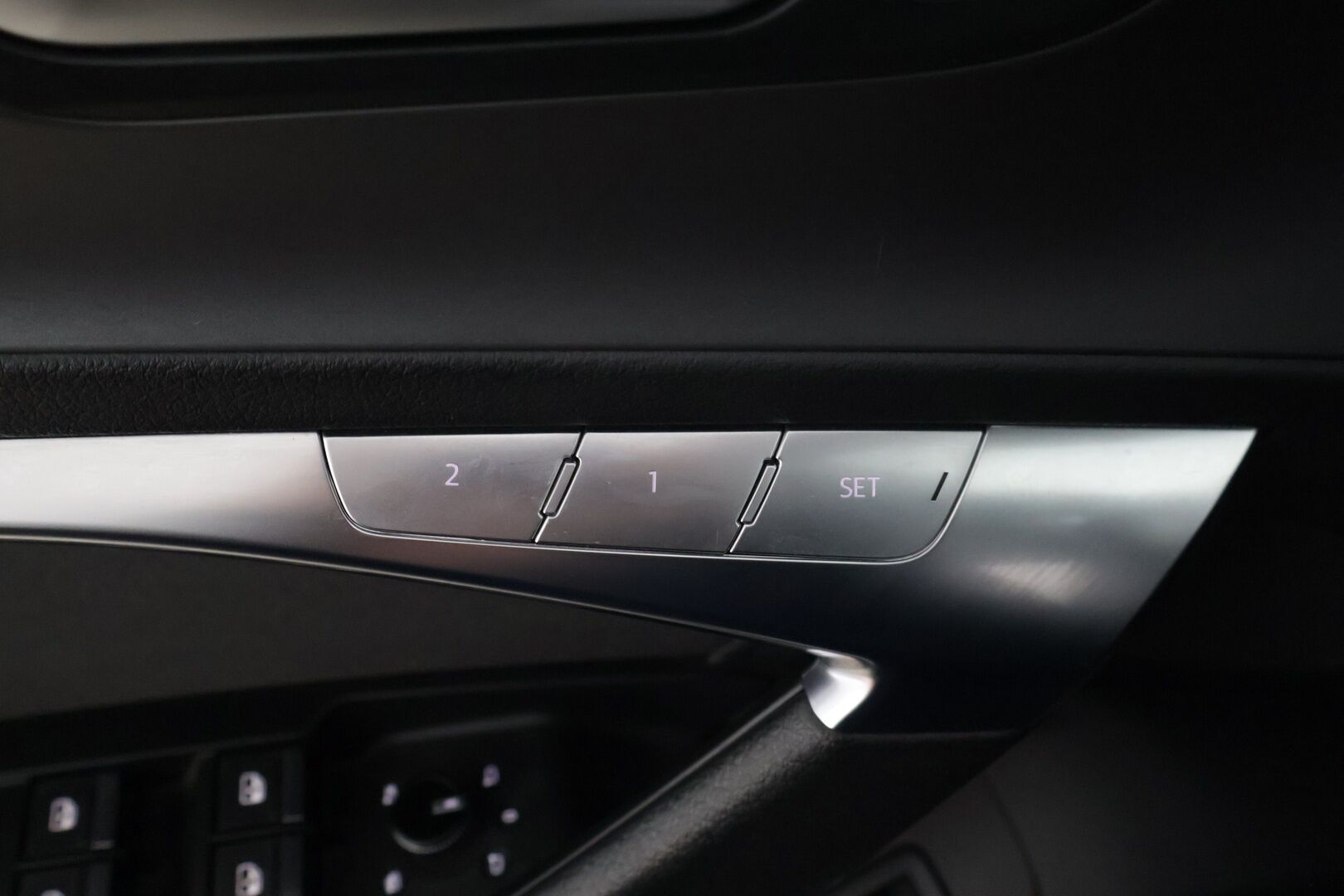 Audi A6 2019 Sedan Business 35 TDI MHEV S tronic // Webasto / Koukku / Muistipenkki kuskilla / Suomi-auto // - Jakopää 3/2025 // Viimeinen huolto 9/2025