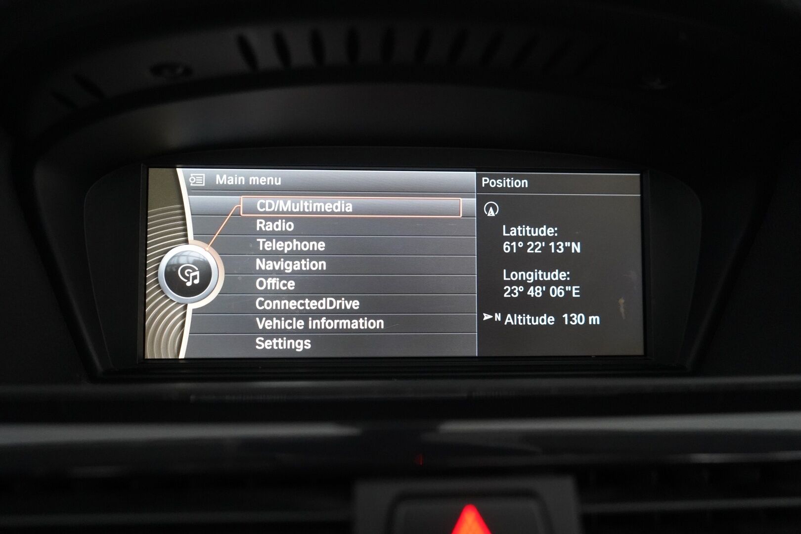 BMW 320 2011 E91 Touring 320d xDrive A - Konjakki nahkasisusta | Panorama | Vakkari | Navi | Tutkat | Erittäin säntilliset huollot! | Kahdet renkaat aluvantein | Puhdas Carvertical!