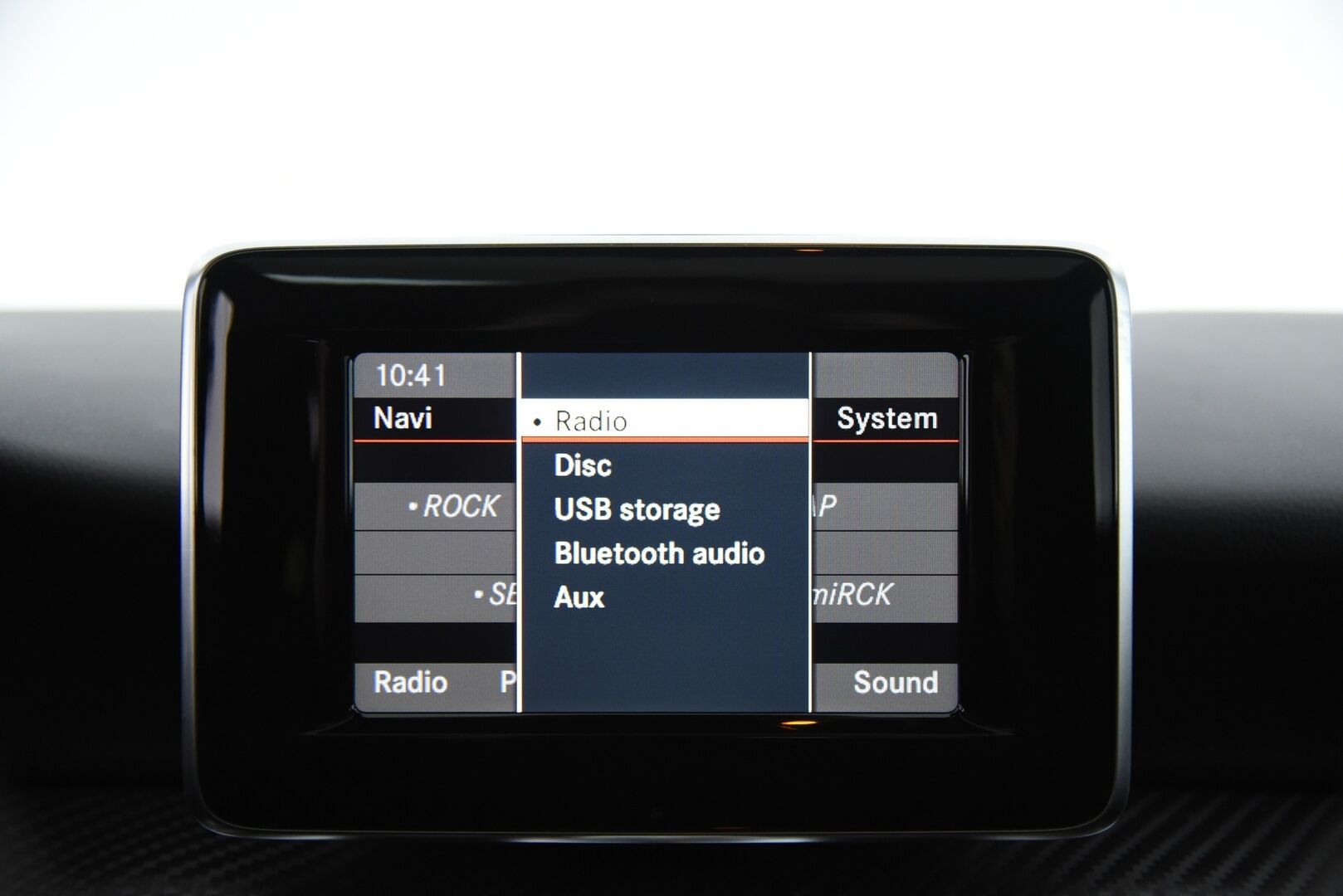 Mercedes-Benz A 2013 250 Sport A Premium Business AMG /  Panorama / Nahka-alcantara / Vakkari / Xenon-valot - AMG sisä- ja ulkopaketilla! / Luotettavalla 2L moottorilla! / 2x renkaat / Juuri katsastettu / - HULLUT JOULUT KORKOTARJOUS 2,49% 