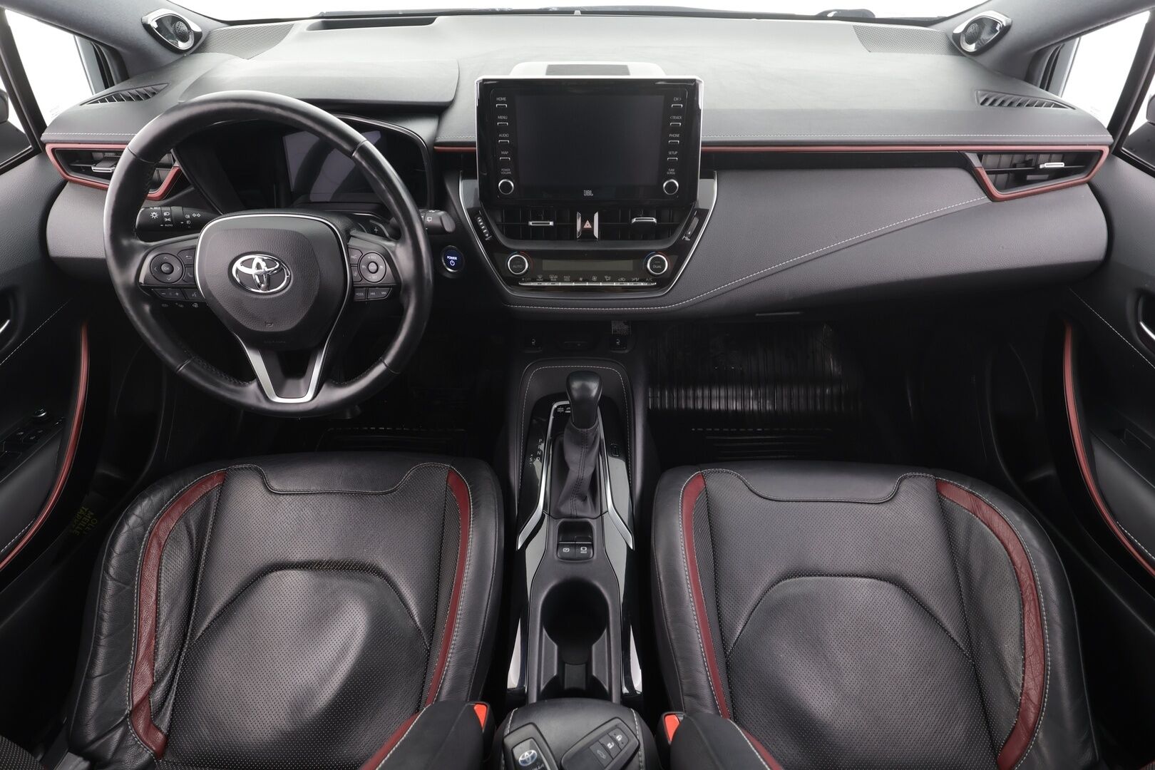 Toyota Corolla 2019 Touring Sports 2,0 Hybrid Premium * ACC / HUD / Panorama / Webasto / JBL / P.kamera / Navi / KeylessGo / Sporttinahat / LED * - Suomi-auto / Kahdet renkaat aluvanteilla / Merkkihuollettu / Supervarusteet