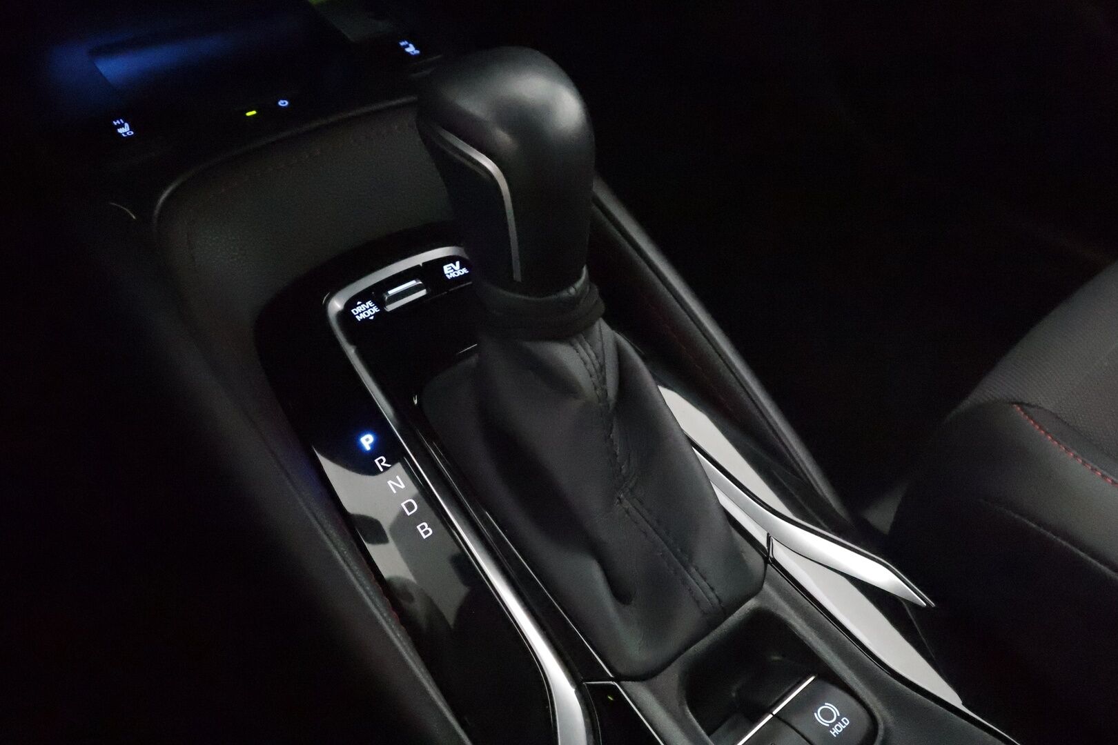 Toyota Corolla 2019 Touring Sports 1,8 Hybrid Style Business - 1-om. Suomi-auto / Adapt. Vakkari / P-kamera / Kaistavahti / LED-valot / KeylessGo / 2x Renkaat / Navi