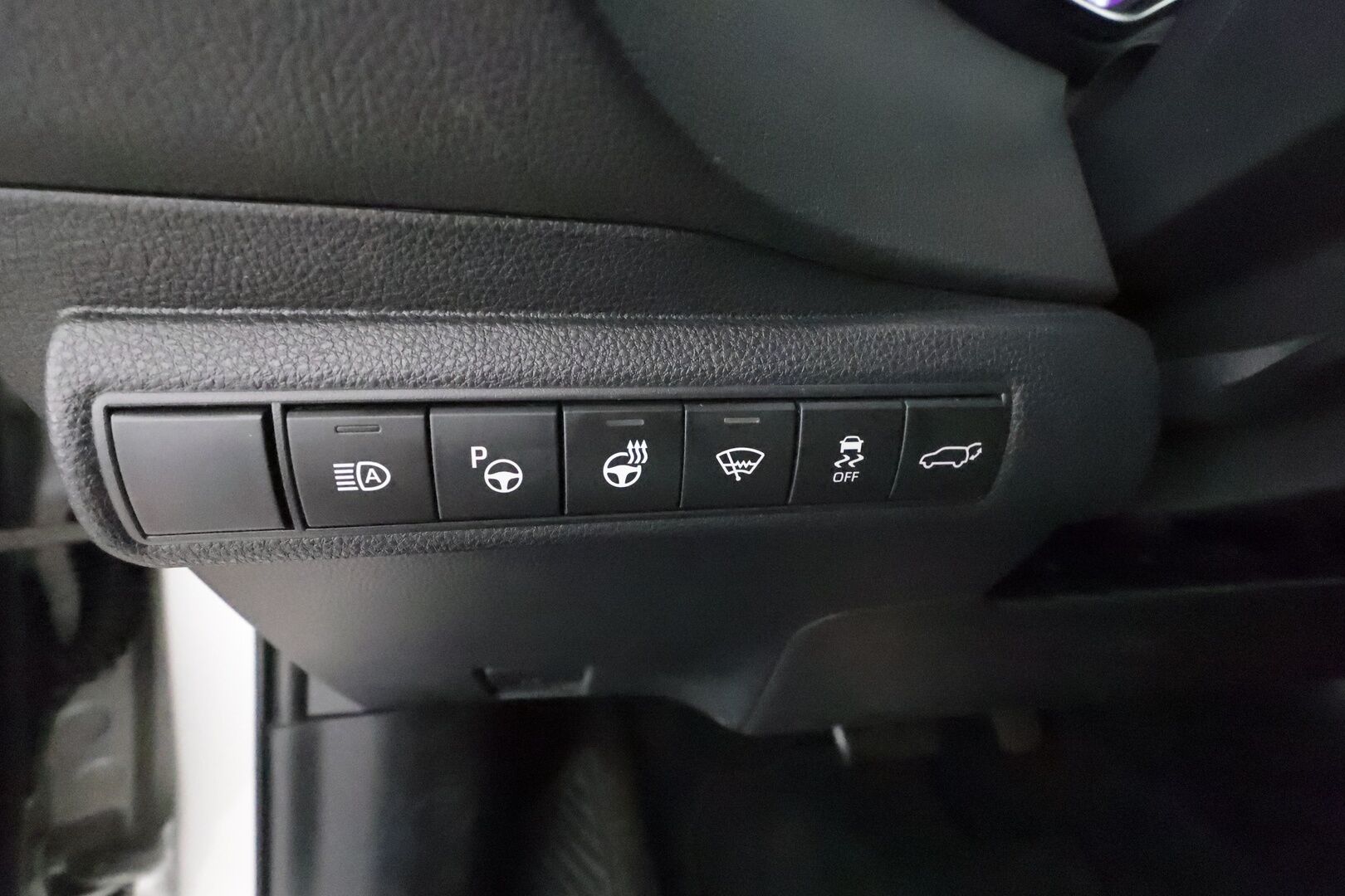 Toyota Corolla 2019 Touring Sports 1,8 Hybrid Style Business - 1-om. Suomi-auto / Adapt. Vakkari / P-kamera / Kaistavahti / LED-valot / KeylessGo / 2x Renkaat / Navi