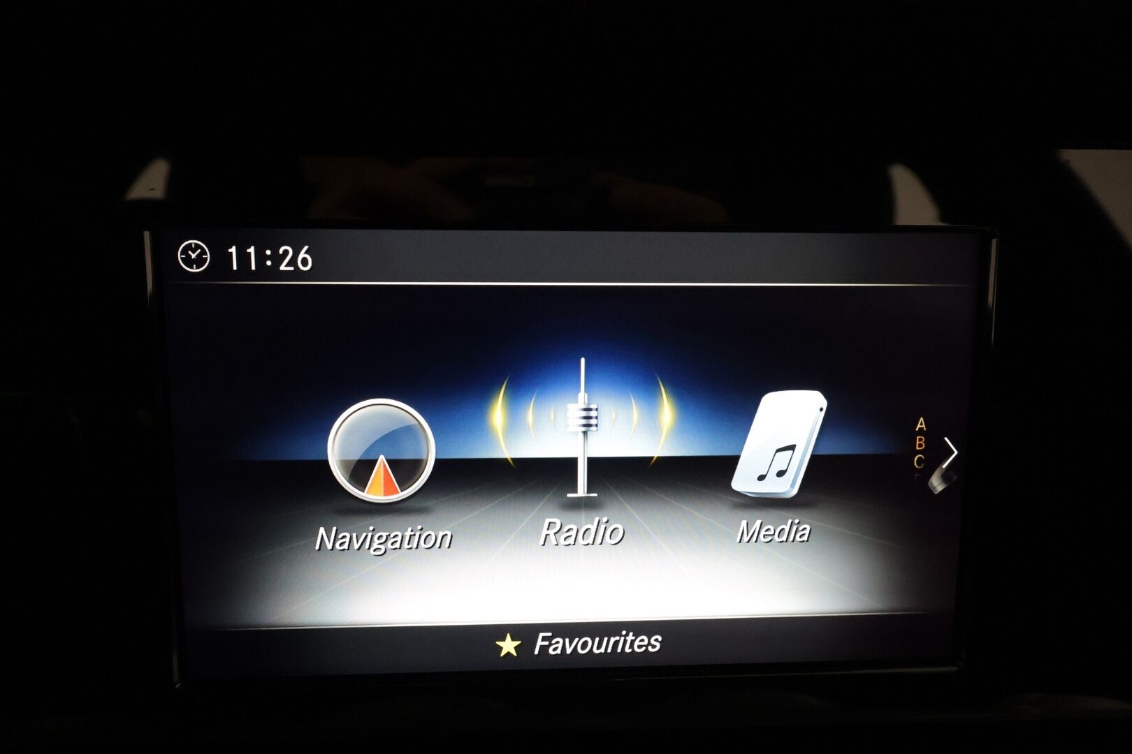 Mercedes-Benz E 2019 300 e A Business Edition EQ Power *Sportpenkit / LED-High Performance / P.Kamera / Navi / Vakkari / Ambient-valaistus* - Suomi-auto / Kahdet Renkaat