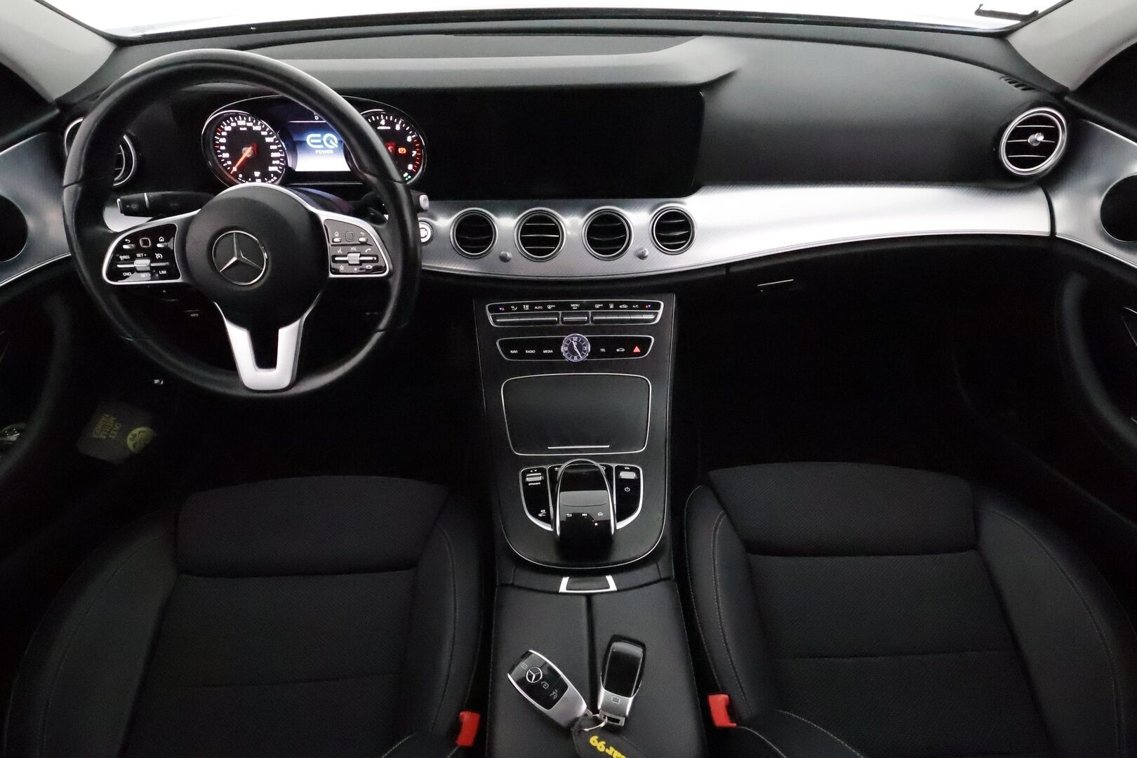 Mercedes-Benz E 2019 300 e A Business Edition EQ Power *Sportpenkit / LED-High Performance / P.Kamera / Navi / Vakkari / Ambient-valaistus* - Akku kuntotarkastettu! / Suomi-auto / Kahdet Renkaat / Juuri huollettu! - Osta nyt, maksa vasta ensi vuonna