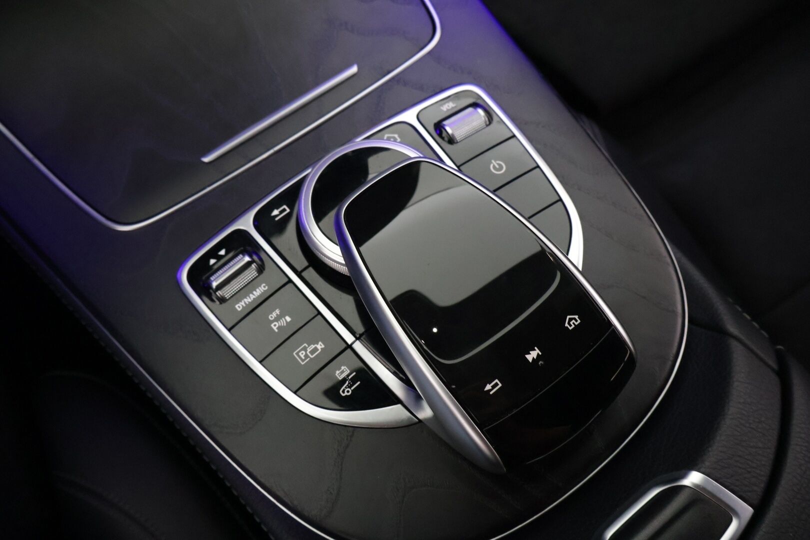 Mercedes-Benz E 2019 300 e A Business AMG Edition EQ Power *Vakkari / P-kamera / Nahka-alcantara / Sporttipenkit / Multibeam LED*