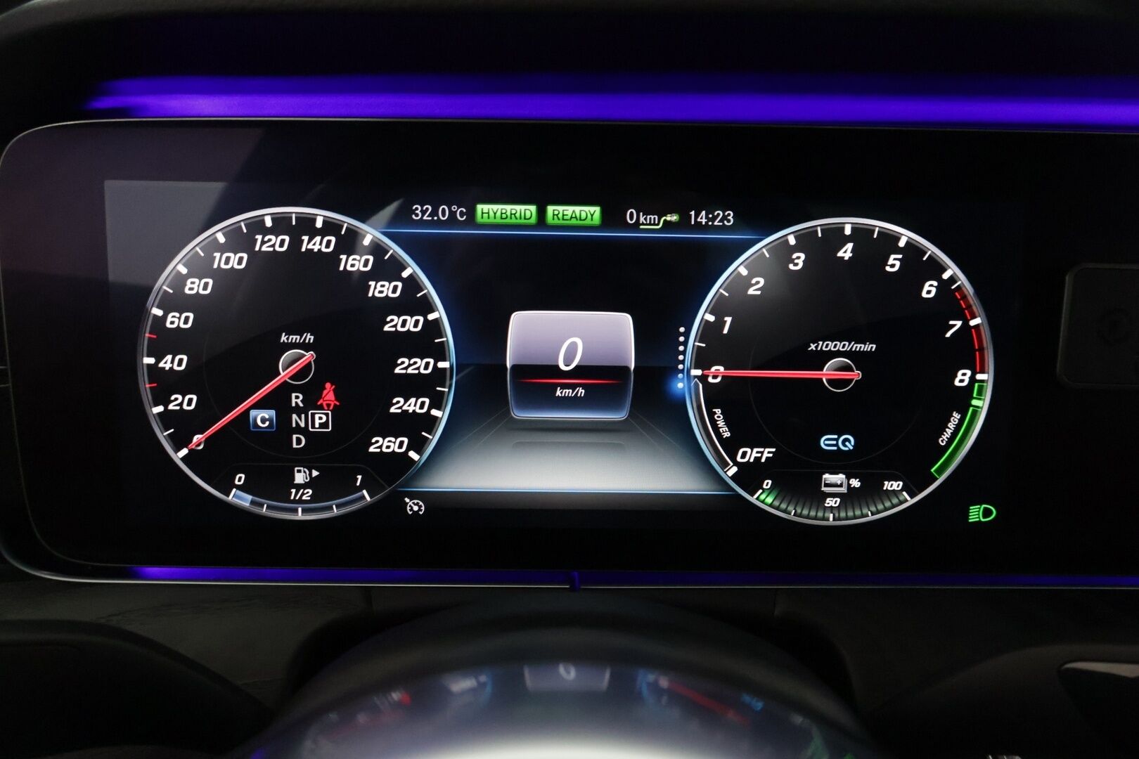 Mercedes-Benz E 2019 300 e A Business AMG Edition EQ Power *Vakkari / P-kamera / Nahka-alcantara / Sporttipenkit / Multibeam LED*