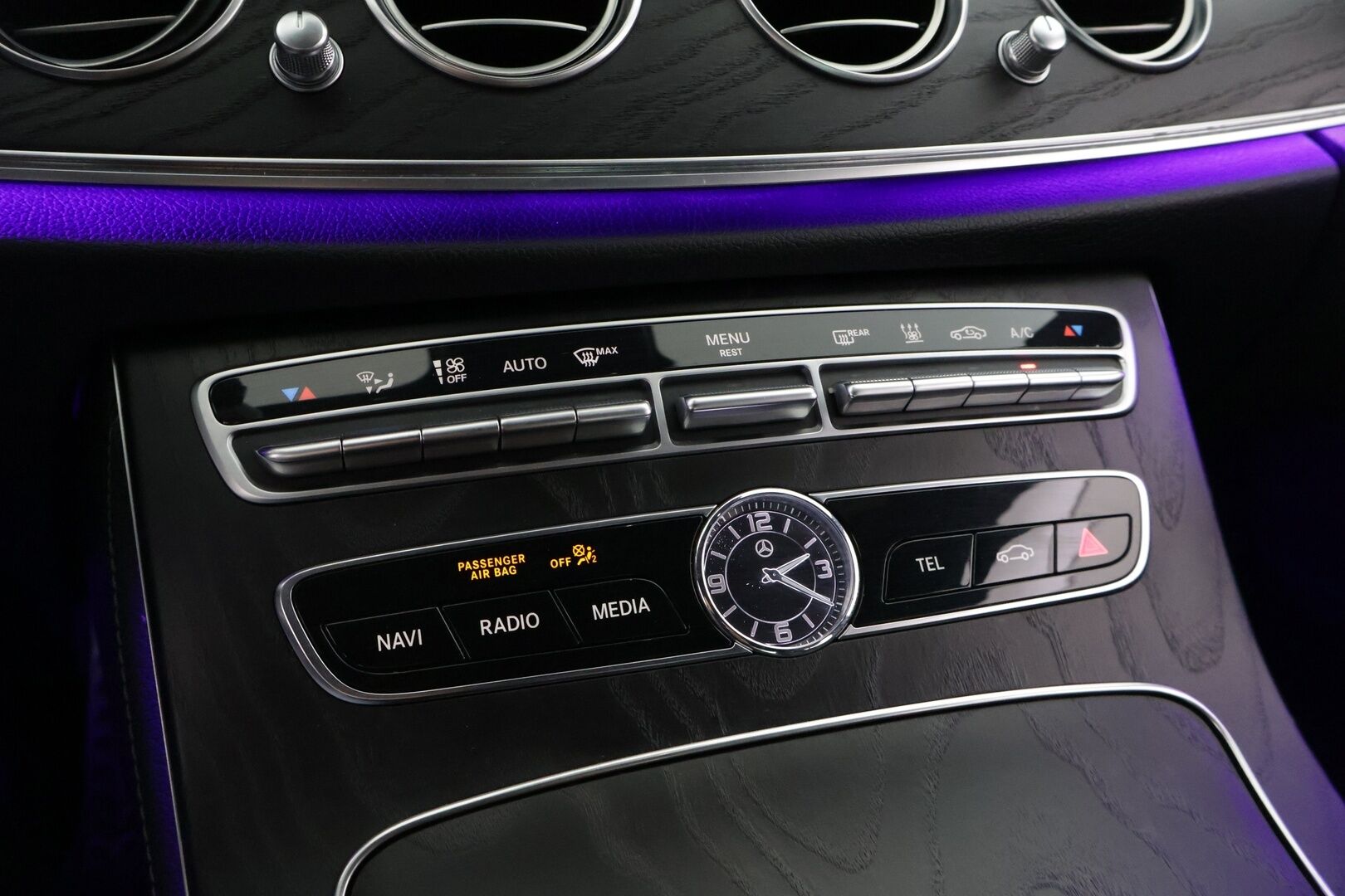Mercedes-Benz E 2019 300 e A Business AMG Edition EQ Power *Vakkari / P-kamera / Nahka-alcantara / Sporttipenkit / Multibeam LED*