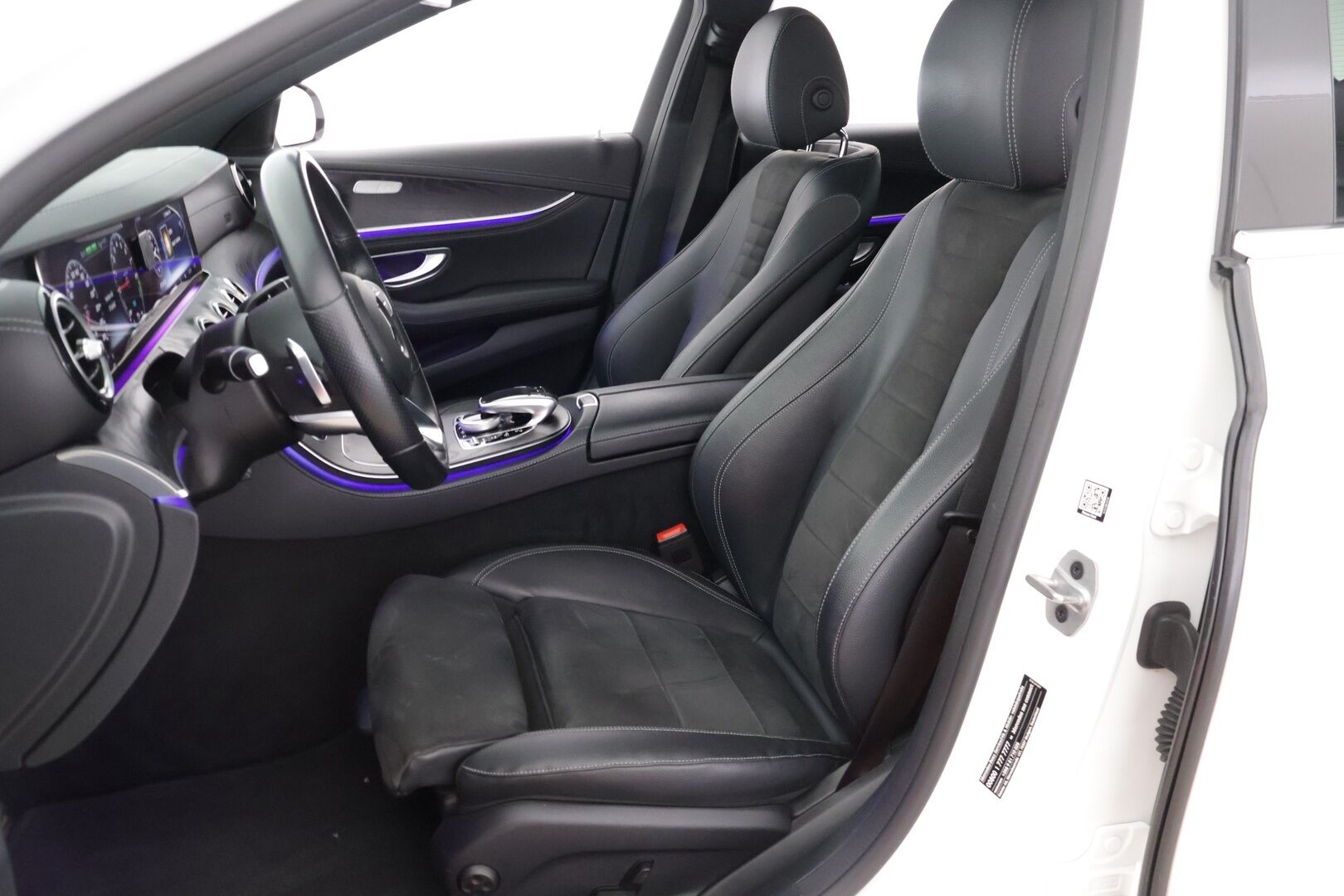 Mercedes-Benz E 2019 300 e A Business AMG Edition EQ Power *Vakkari / P-kamera / Nahka-alcantara / Sporttipenkit / Multibeam LED*
