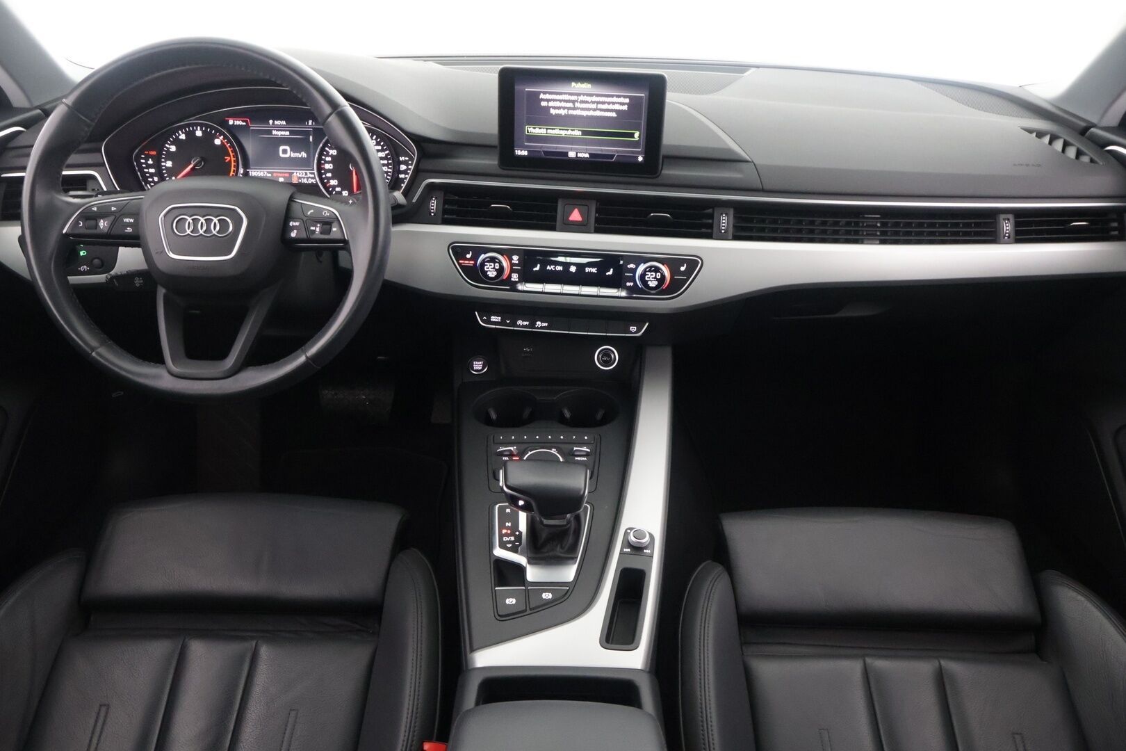 Audi A4 2019 Sedan Business Comfort Edition 35 TFSI 110 kW MHEV S tronic *Nahkasisusta / Sporttipenkit / Webasto / Keyless / Navi!* - / Juuri katsastettu / 2x hyvät renkaat /