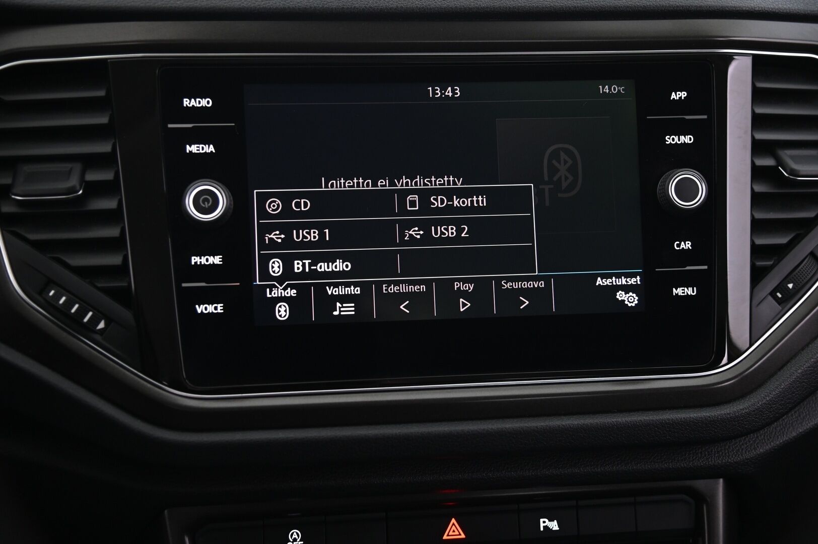 Volkswagen T-Roc 2019 Style 1,5 TSI EVO 110 kW *ACC / P.tutkat / Lohko / LED* - Suomi-auto / 2 Renkaat aluilla