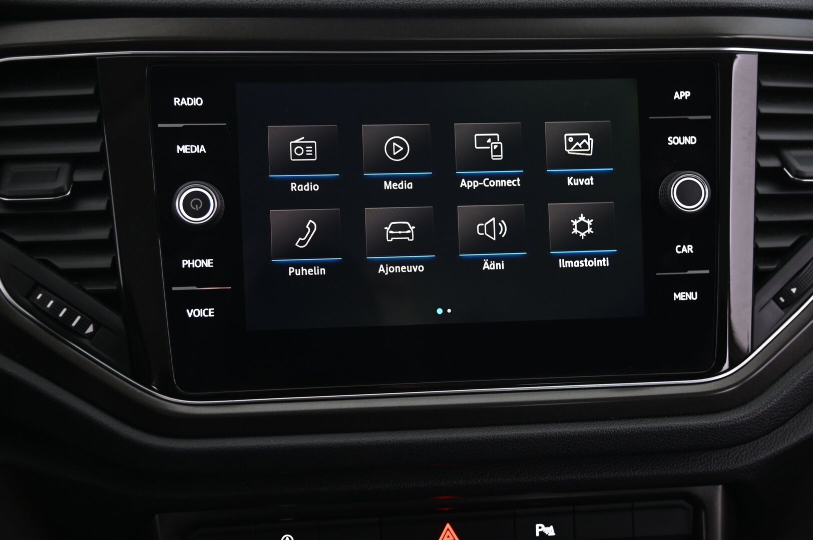 Volkswagen T-Roc 2019 Style 1,5 TSI EVO 110 kW *ACC / P.tutkat / Lohko / LED* - Suomi-auto / 2 Renkaat aluilla