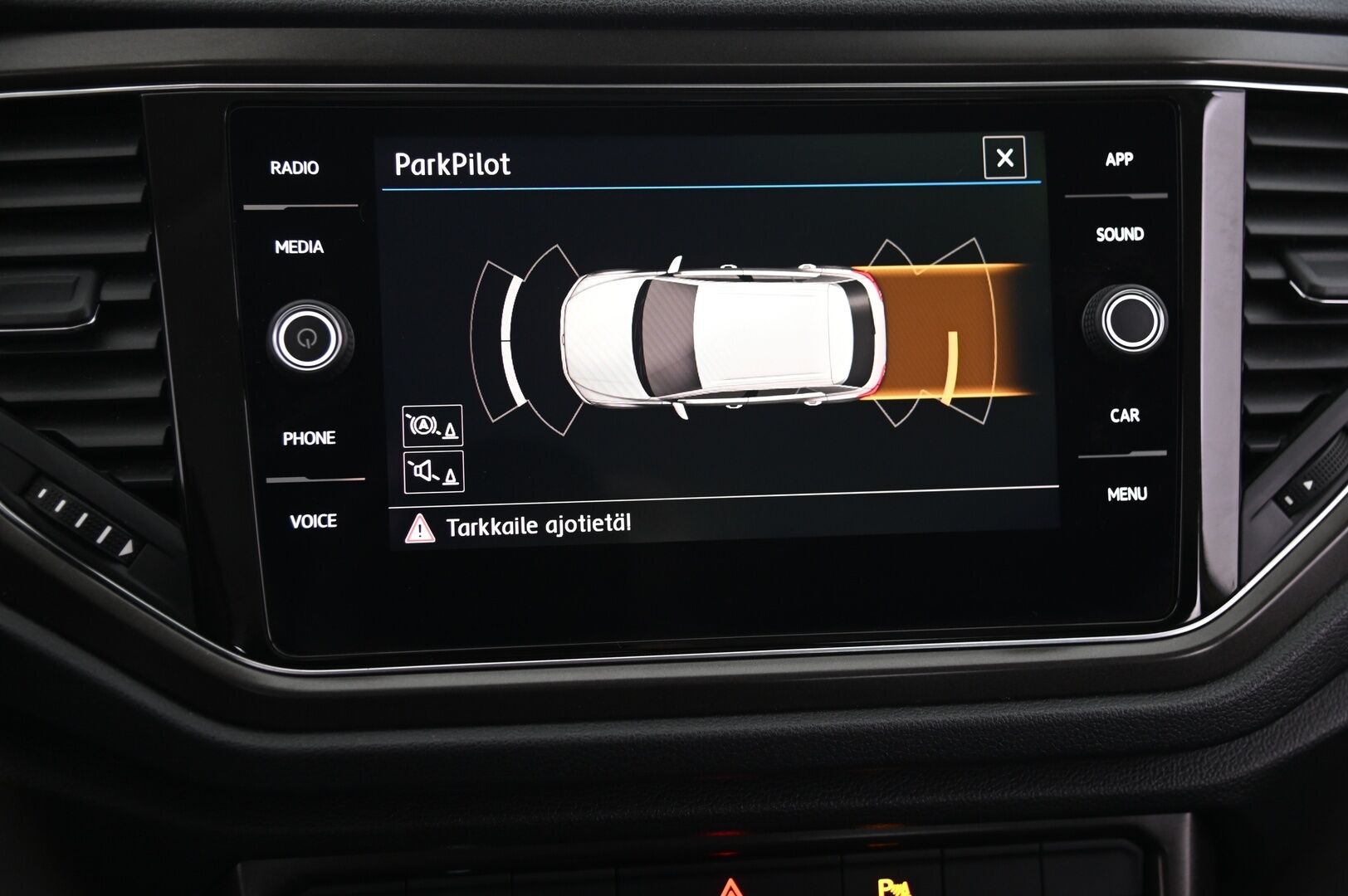 Volkswagen T-Roc 2019 Style 1,5 TSI EVO 110 kW *ACC / P.tutkat / Lohko / LED* - Suomi-auto / 2 Renkaat aluilla