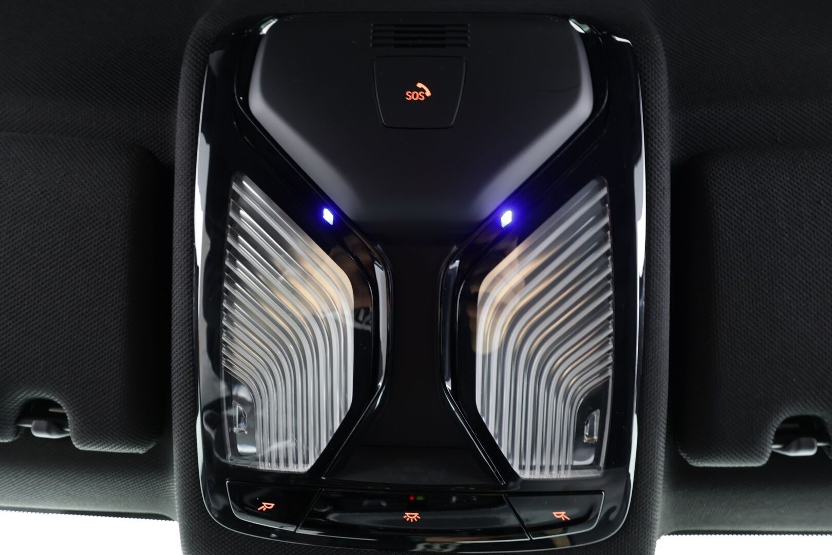 BMW 530 2019 G30 Sedan 530e A Charged Edition M Sport * Vakkari / P.kamera / Hifi / Sporttipenkit / Navi / LED * - Suomi-auto / Akku kuntotarkastettu! / Kahdet renkaat aluvanteilla