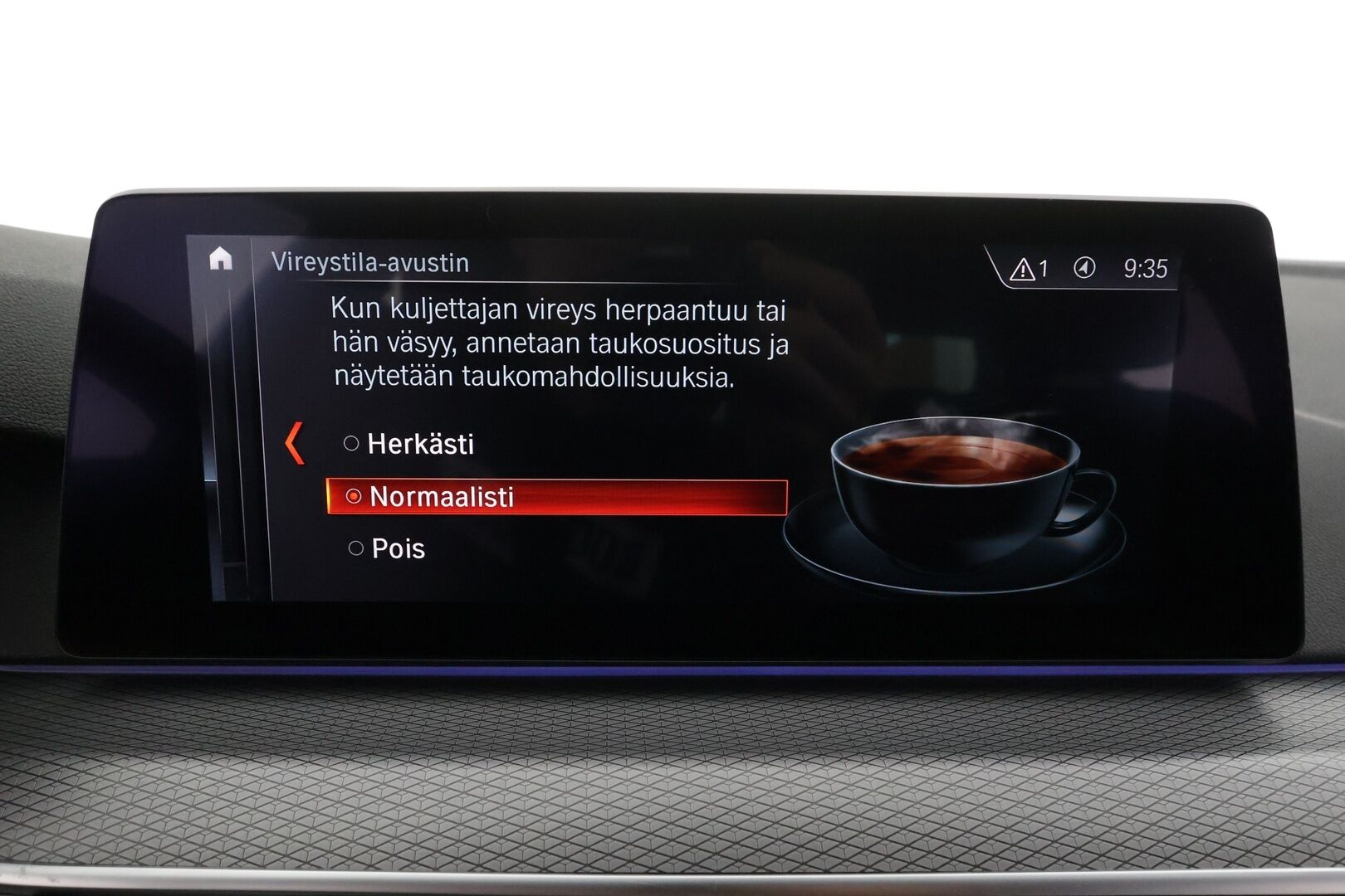 BMW 530 2019 G30 Sedan 530e A Charged Edition M Sport * Vakkari / P.kamera / Hifi / Sporttipenkit / Navi / LED * - Suomi-auto / Akku kuntotarkastettu! / Kahdet renkaat aluvanteilla