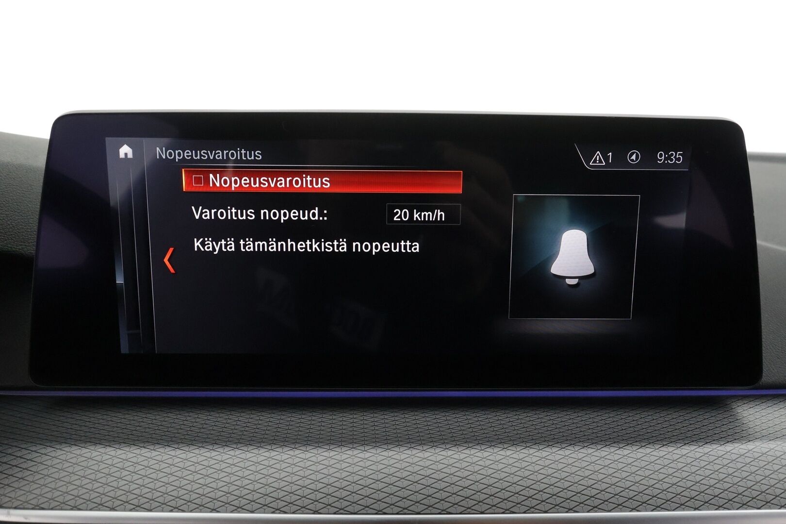 BMW 530 2019 G30 Sedan 530e A Charged Edition M Sport * Vakkari / P.kamera / Hifi / Sporttipenkit / Navi / LED * - Suomi-auto / Akku kuntotarkastettu! / Kahdet renkaat aluvanteilla