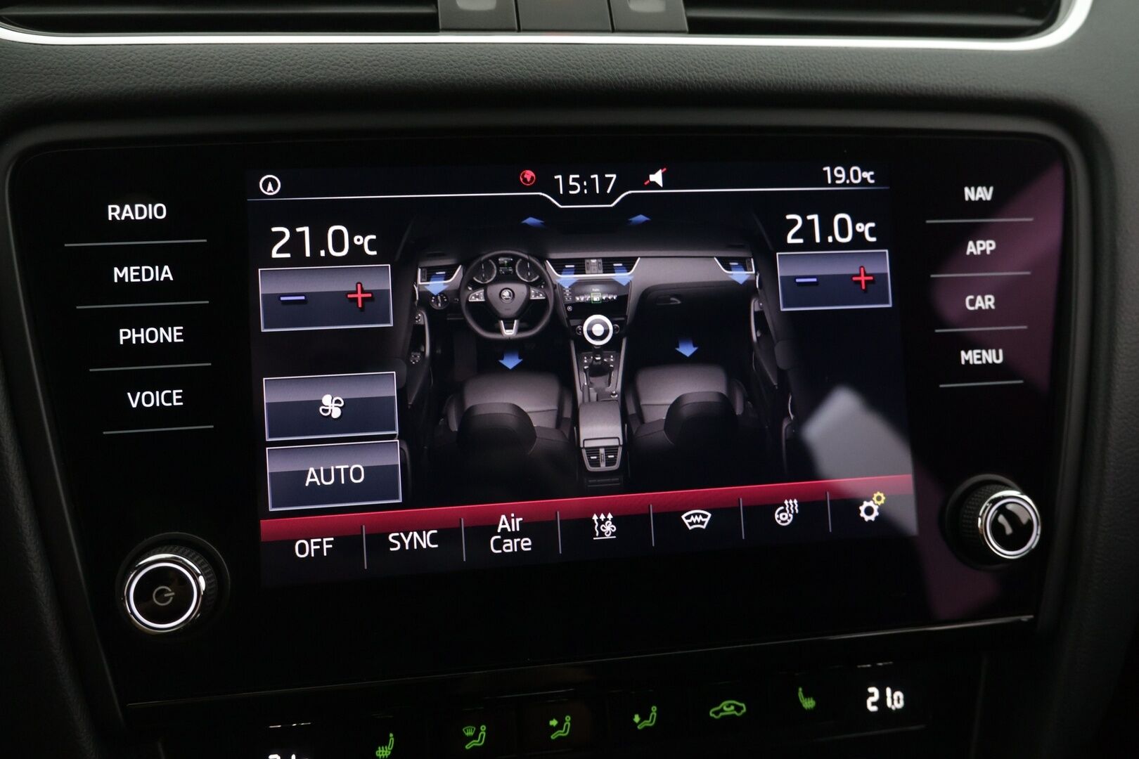 Skoda Octavia 2019 Combi 2,0 TDI 184 RS BusinessLine DSG Autom. - | ACC | Panorama | Maxton | Digimittari | Keyless | LED | APP-Connect |