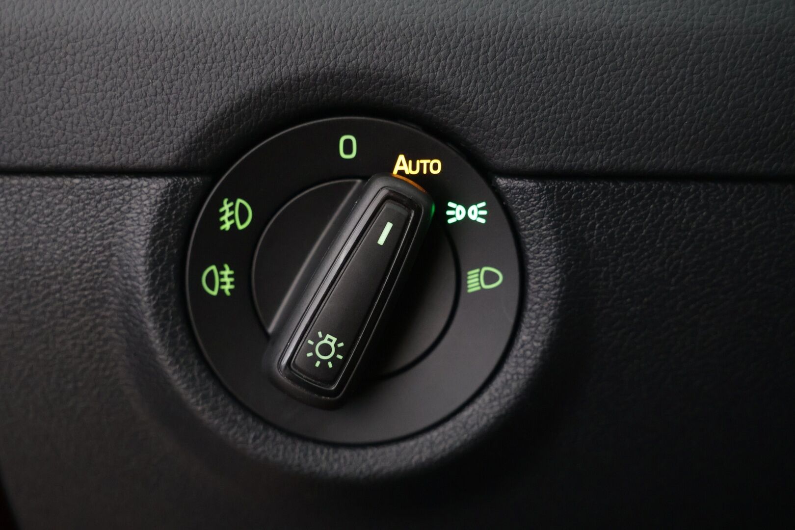 Skoda Octavia 2019 Combi 2,0 TDI 184 RS BusinessLine DSG Autom. - | ACC | Panorama | Maxton | Digimittari | Keyless | LED | APP-Connect |