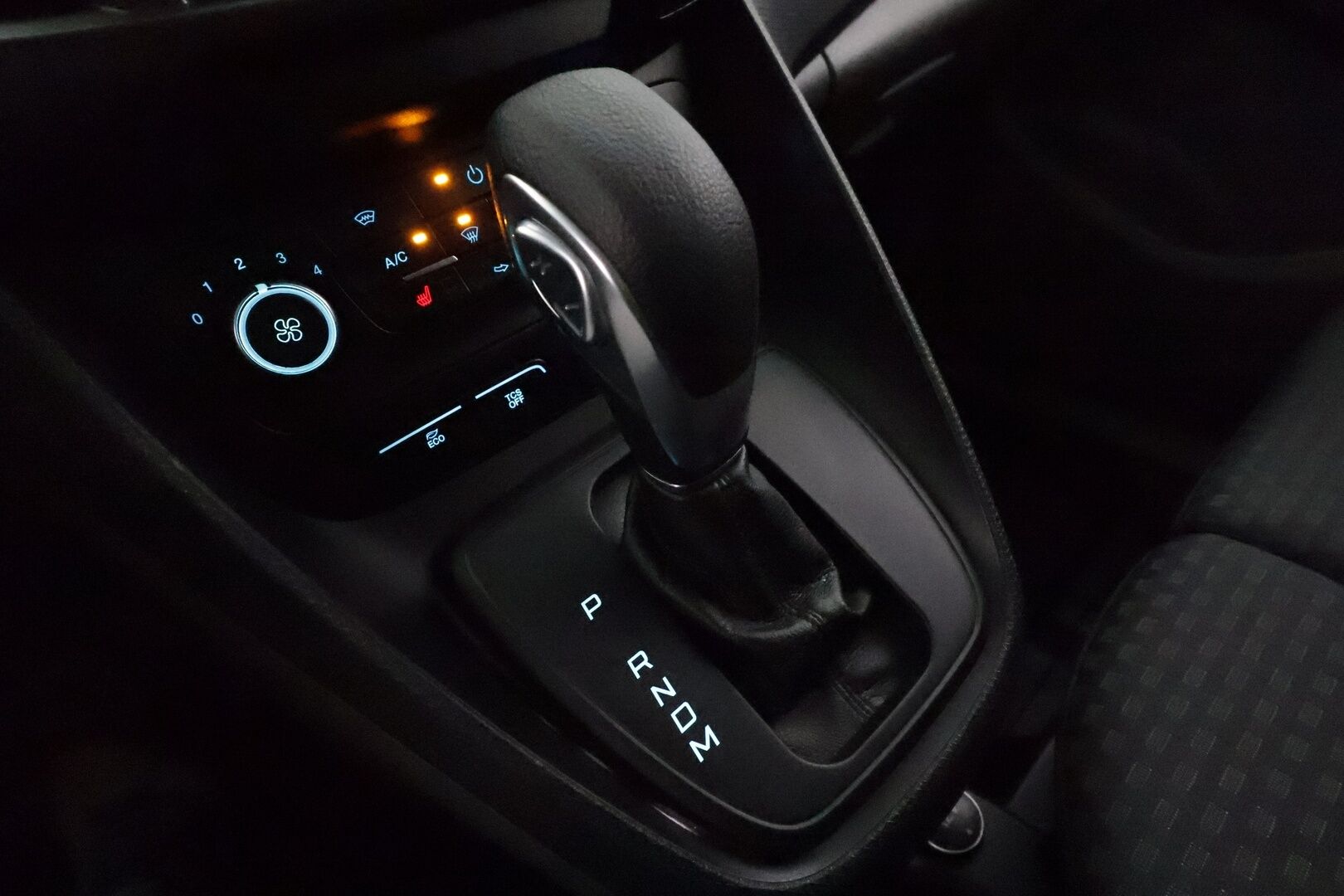 Ford Transit Connect 2019 230 1,5 TDCi 120 hv A8 Trend L2 *Vakkari / P.tutka / Bluetooth / Webasto / Koukku* - Suomi-auto 
