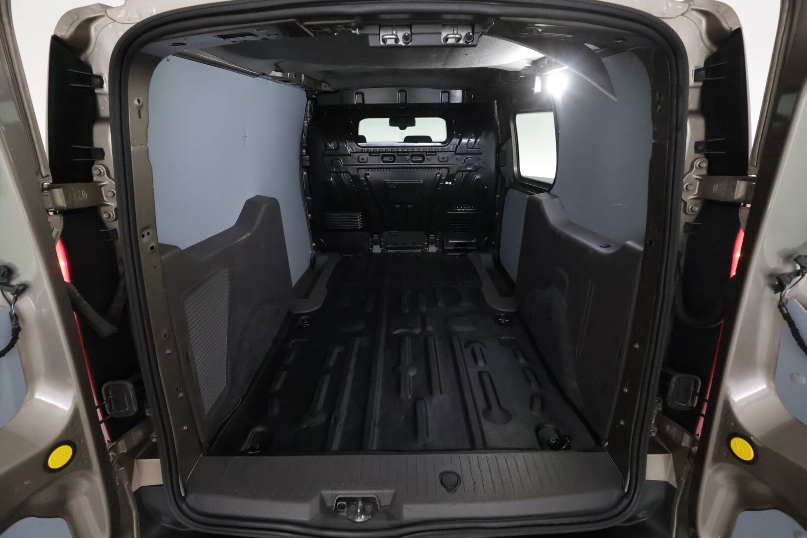 Ford Transit Connect 2019 230 1,5 TDCi 120 hv A8 Trend L2 *Vakkari / P.tutka / Bluetooth / Webasto / Koukku* - Suomi-auto 