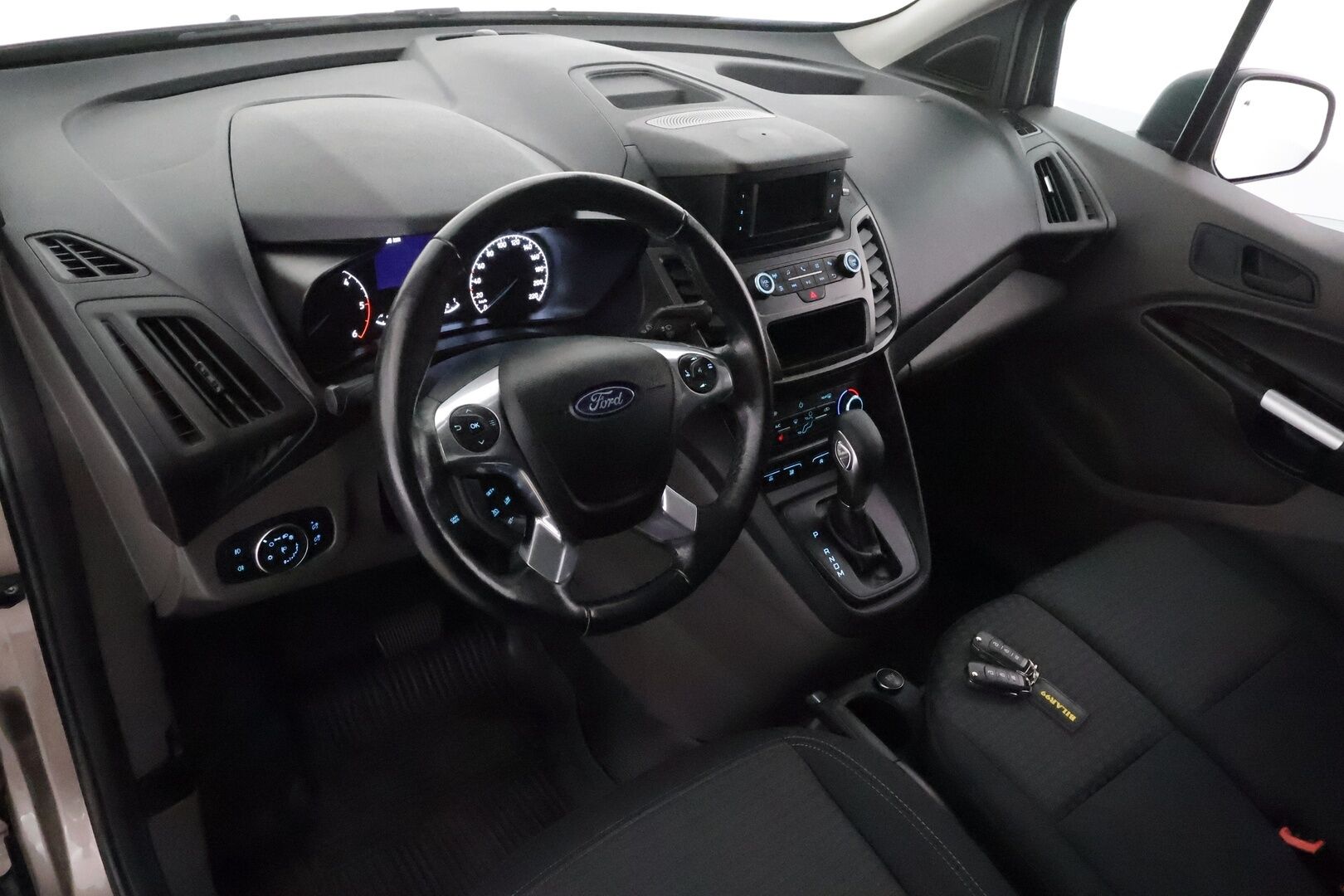 Ford Transit Connect 2019 230 1,5 TDCi 120 hv A8 Trend L2 *Vakkari / P.tutka / Bluetooth / Webasto / Koukku* - Suomi-auto 