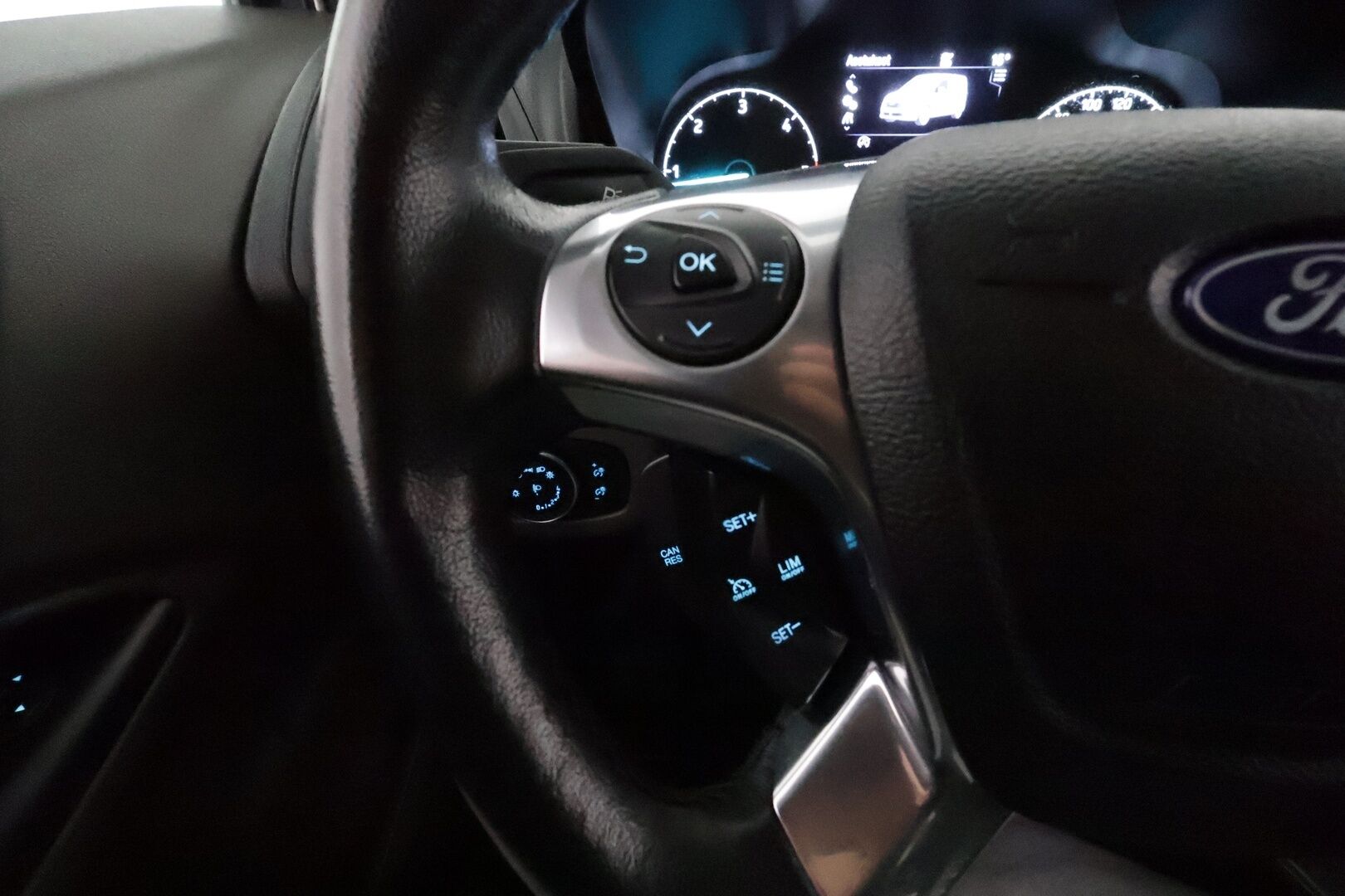 Ford Transit Connect 2019 230 1,5 TDCi 120 hv A8 Trend L2 *Vakkari / P.tutka / Bluetooth / Webasto / Koukku* - Suomi-auto 