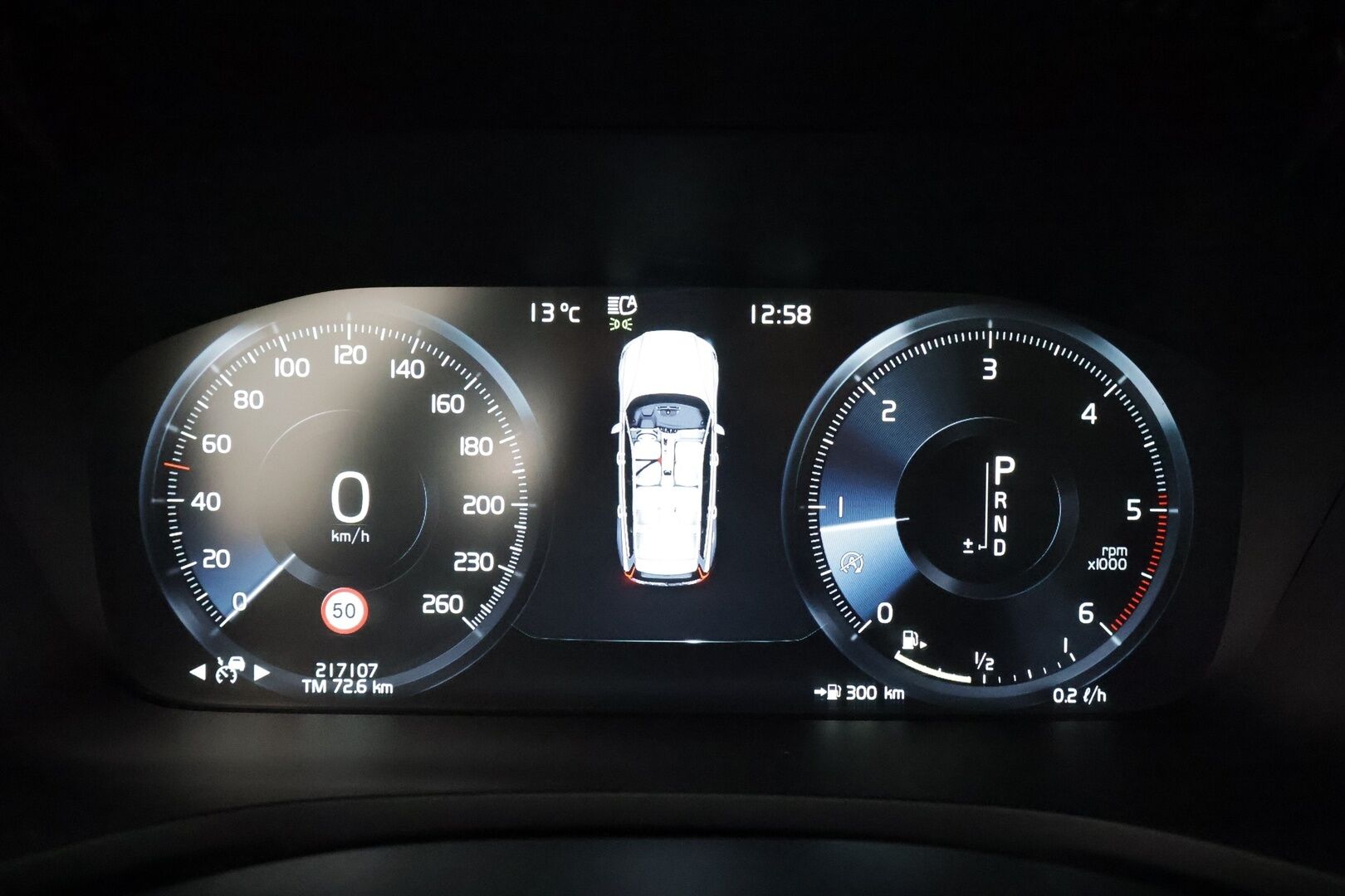 Volvo V60 Cross Country 2019 D4 AWD Business aut * Webasto / Koukku / ACC / Full-LED / P.Kamera / Navi / Keyless * - Kahdet renkaat aluvanteilla / Merkkihuollot / Suomi-auto 