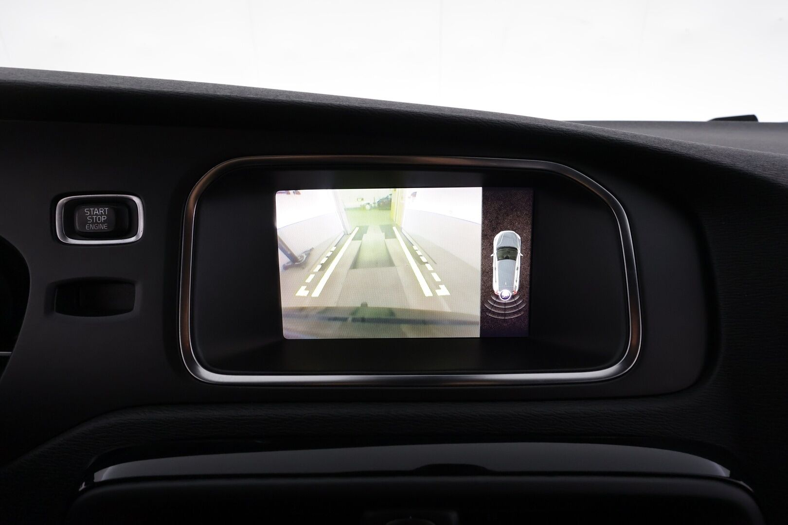 Volvo V40 2019 T2 Business Dynamic Edition aut - | Muistipenkki | Nahkasisusta | Webasto | Lasikatto | LED | Digimittari | P.kamera | Keyless | Vetokoukku | Navi | Bluetooth | 2x renkaat aluin | Huoltokirja | 