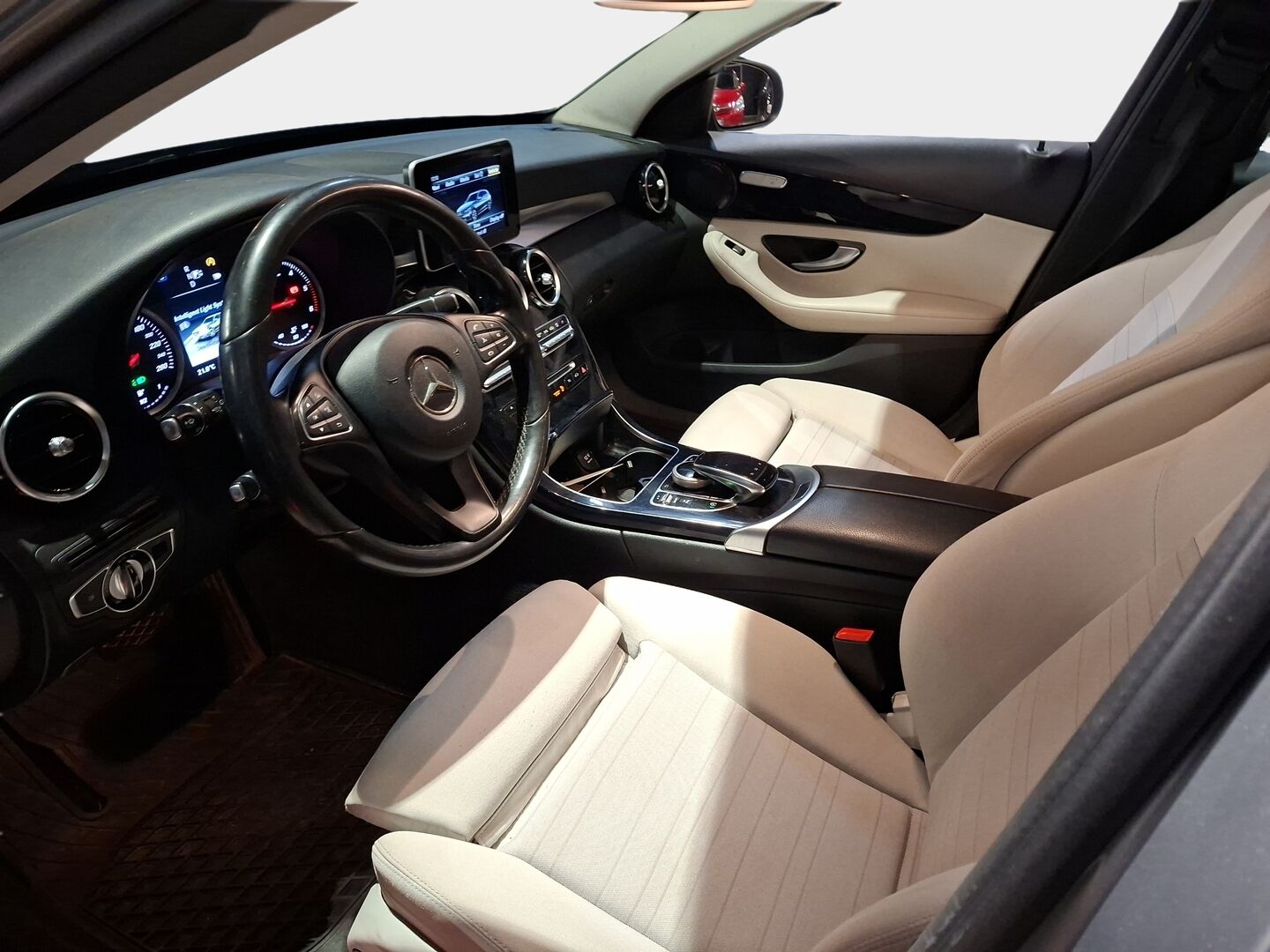 Mercedes-Benz C 2015 220 BlueTec T A Premium Business - ILS - LED | Vetokoukku | Vakkari | Tutkat | Navi