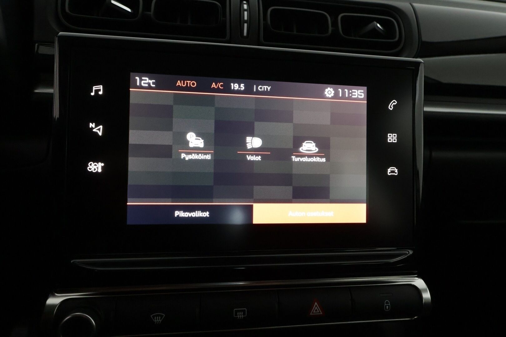 Citroen C3 2019 PureTech 110 Feel Automaatti - Jakopää tehty 01/2025 / Suomi-auto / Ennakkomyynnissä - HULLUT VÄLIPÄIVÄT KORKOTARJOUS 2,49%