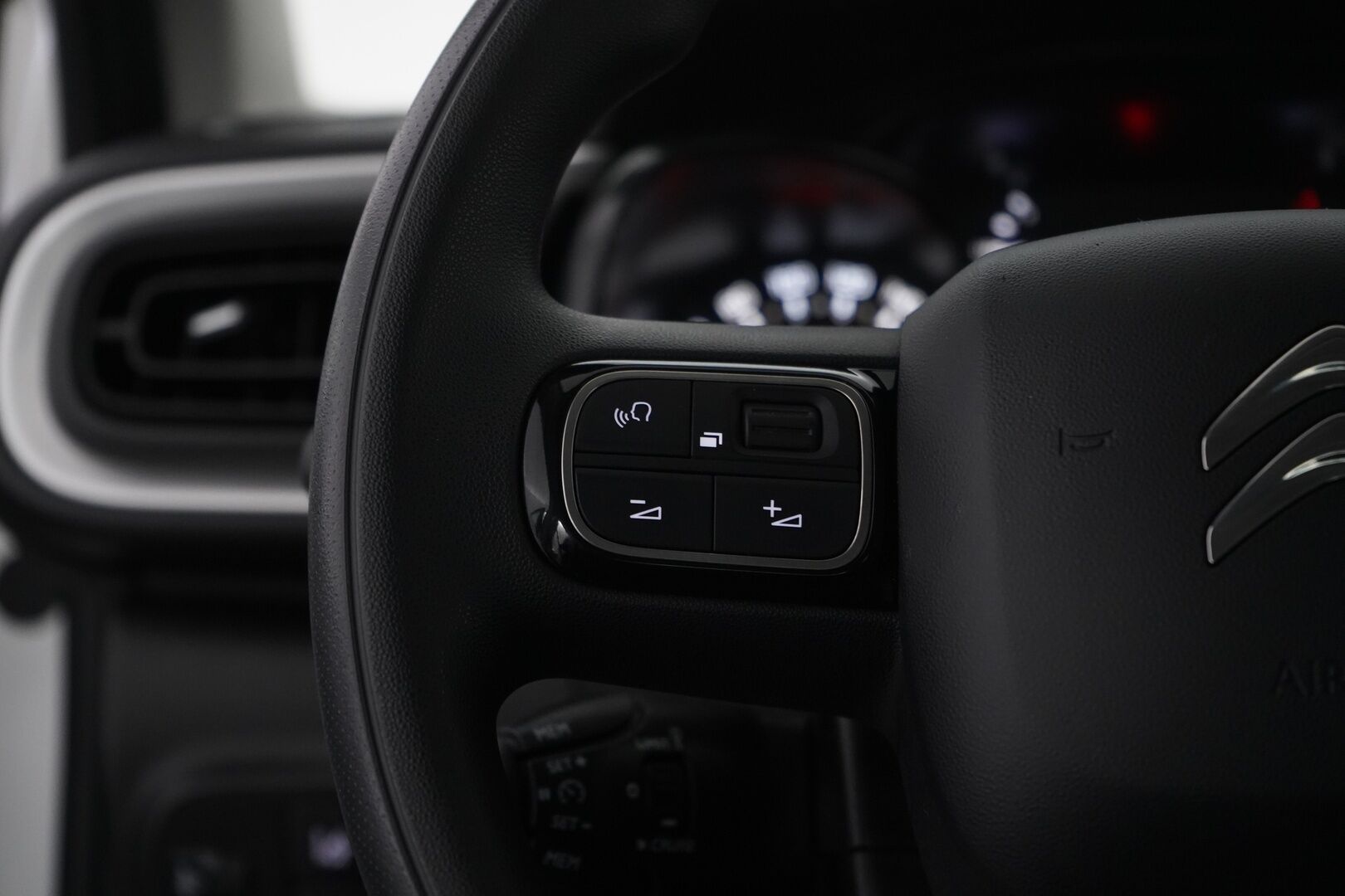 Citroen C3 2019 PureTech 110 Feel Automaatti *Huutokaupat.com* - Jakopää tehty 01/2025 / Suomi-auto / Myynnissä Huutokaupat.com sivustolla