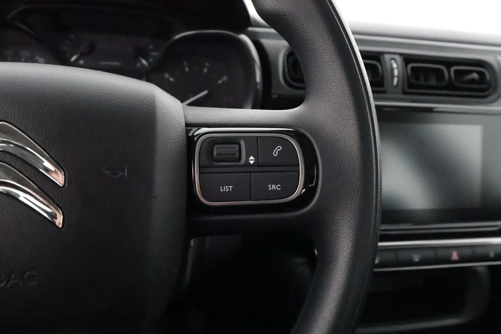 Citroen C3 2019 PureTech 110 Feel Automaatti - Jakopää tehty 01/2025 / Suomi-auto / Ennakkomyynnissä - HULLUT VÄLIPÄIVÄT KORKOTARJOUS 2,49%