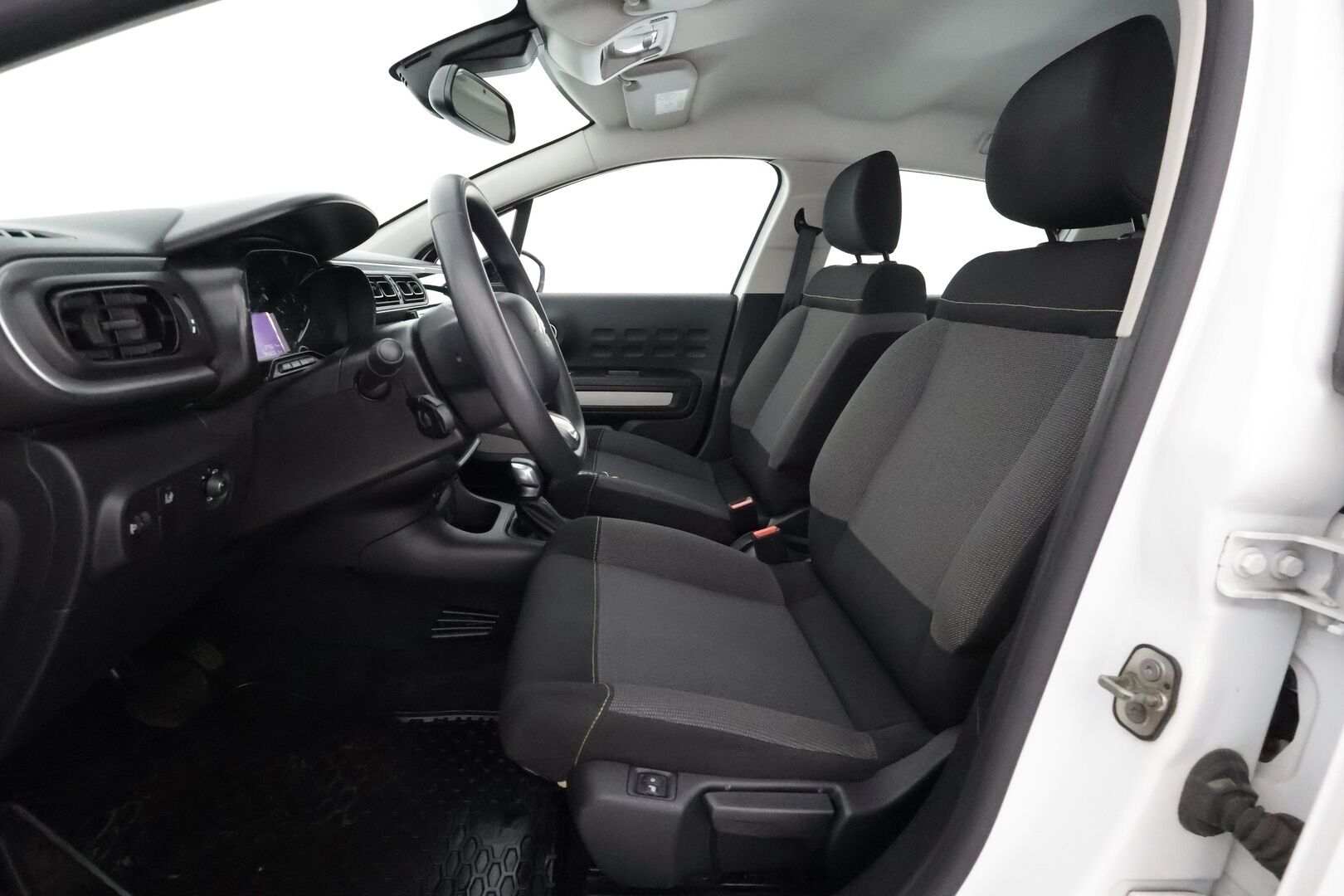 Citroen C3 2019 PureTech 110 Feel Automaatti - Jakopää tehty 01/2025 / Suomi-auto / Ennakkomyynnissä - HULLUT VÄLIPÄIVÄT KORKOTARJOUS 2,49%