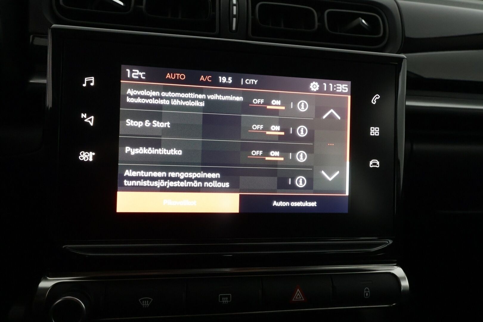 Citroen C3 2019 PureTech 110 Feel Automaatti - Jakopää tehty 01/2025 / Suomi-auto / Ennakkomyynnissä - HULLUT VÄLIPÄIVÄT KORKOTARJOUS 2,49%