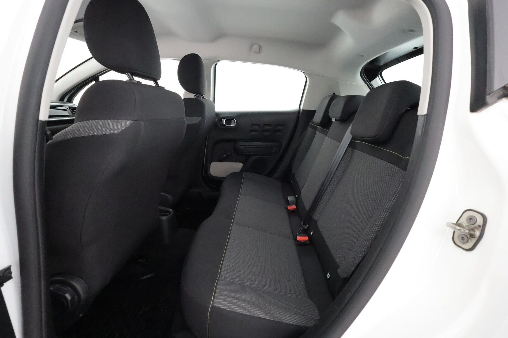 Citroen C3 2019 PureTech 110 Feel Automaatti - Jakopää tehty 01/2025 / Suomi-auto / Ennakkomyynnissä - HULLUT VÄLIPÄIVÄT KORKOTARJOUS 2,49%