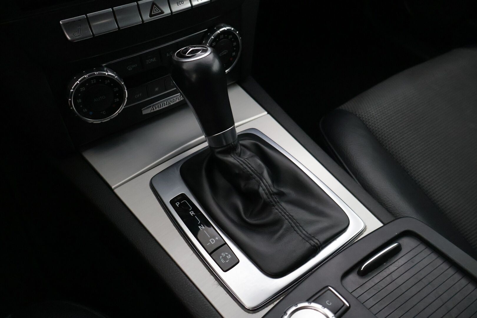 Mercedes-Benz C 2012 180 BE T A Premium Business AMG * Vetkokoukku / Lohkolämmitn sisähaaralla / Puolinahkasisusta * - 2x Hyvät renkaat vanteilla! / Hyvin huollettu / Siisti!