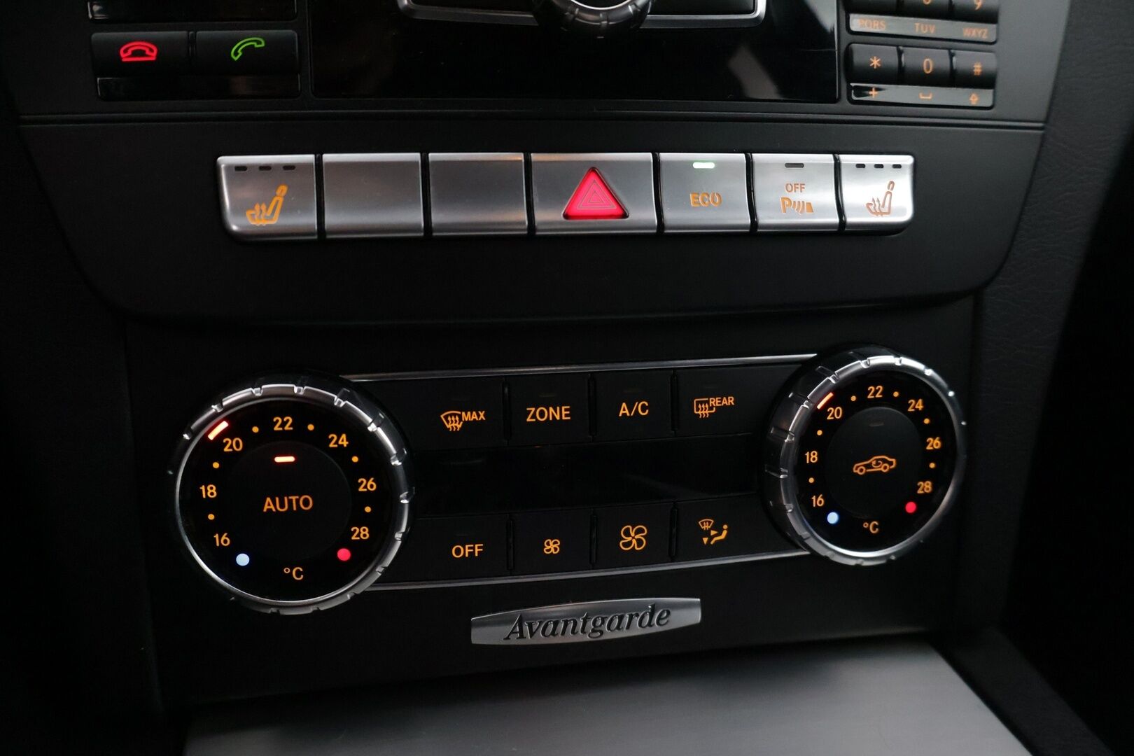 Mercedes-Benz C 2012 180 BE T A Premium Business AMG * Vetkokoukku / Lohkolämmitn sisähaaralla / Puolinahkasisusta * - 2x Hyvät renkaat vanteilla! / Hyvin huollettu / Siisti!