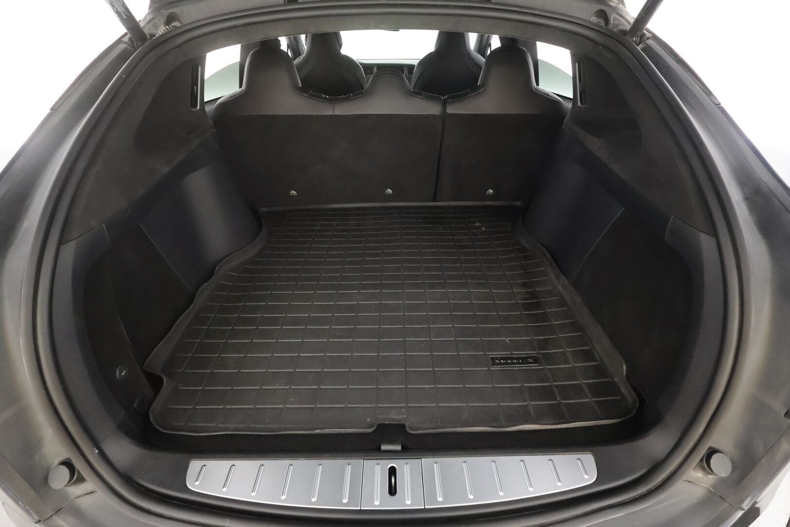 Tesla Model X 2019 Performance AWD - | ACC | Koukku | Ludicrous+ | 7-paikkainen | Ilma-alusta | Premium audio | Lasikatto | Nahkasisusta | Muistipenkki | Autosteer | P.kamera | 