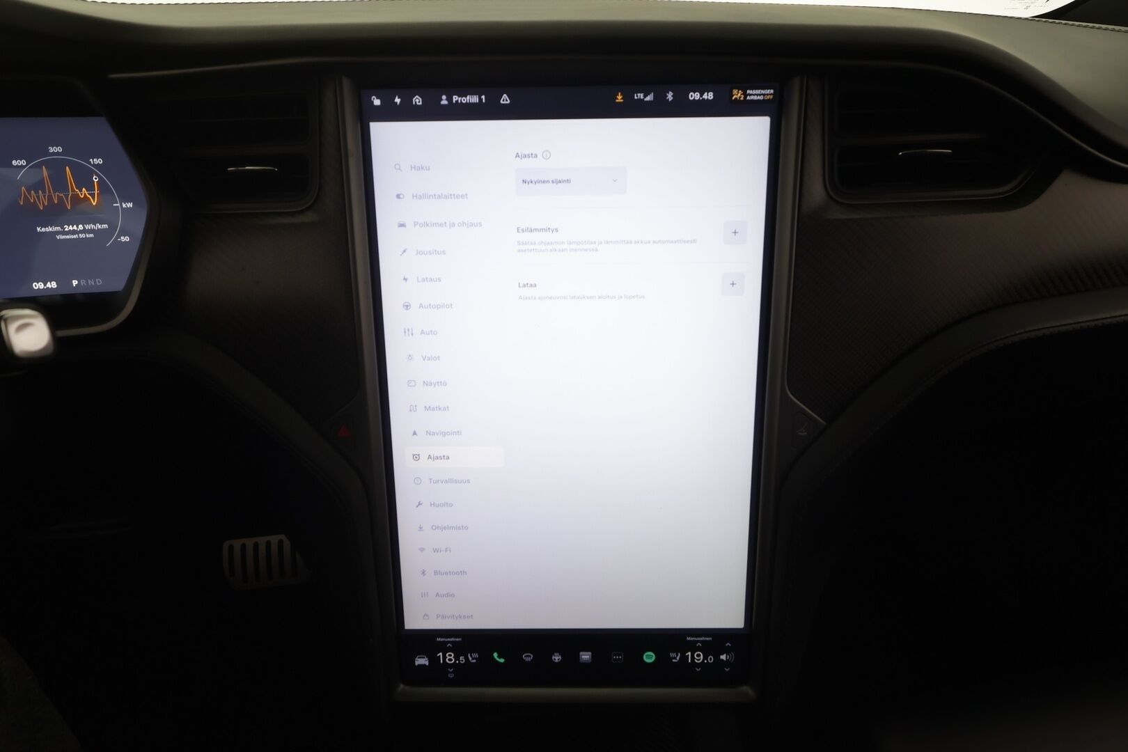 Tesla Model X 2019 Performance AWD - | ACC | Koukku | Ludicrous+ | 7-paikkainen | Ilma-alusta | Premium audio | Lasikatto | Nahkasisusta | Muistipenkki | Autosteer | P.kamera | 