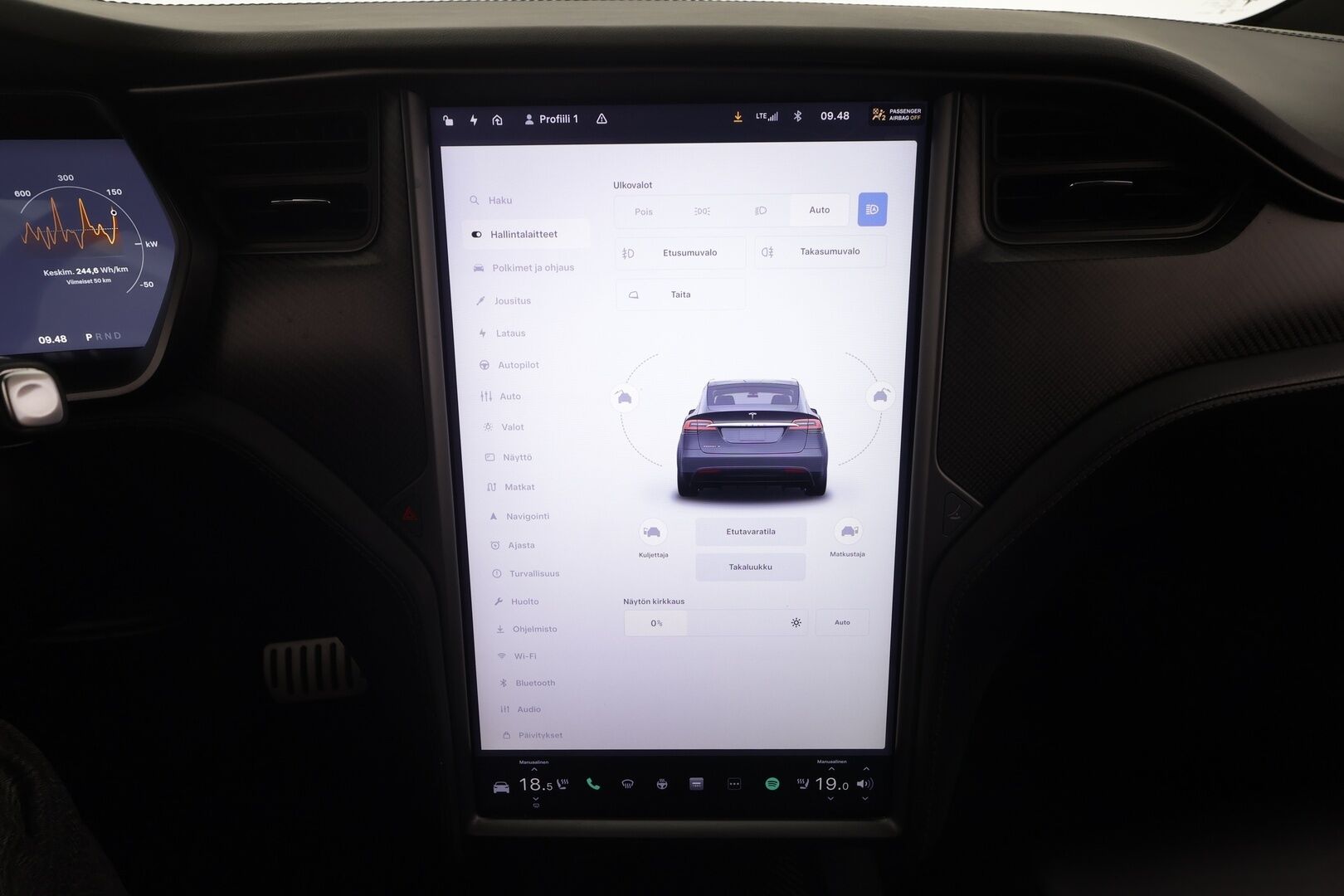 Tesla Model X 2019 Performance AWD - | ACC | Koukku | Ludicrous+ | 7-paikkainen | Ilma-alusta | Premium audio | Lasikatto | Nahkasisusta | Muistipenkki | Autosteer | P.kamera | 