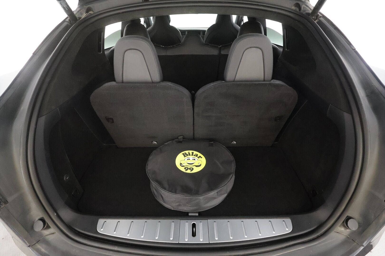 Tesla Model X 2019 Performance AWD - | ACC | Koukku | Ludicrous+ | 7-paikkainen | Ilma-alusta | Premium audio | Lasikatto | Nahkasisusta | Muistipenkki | Autosteer | P.kamera | 